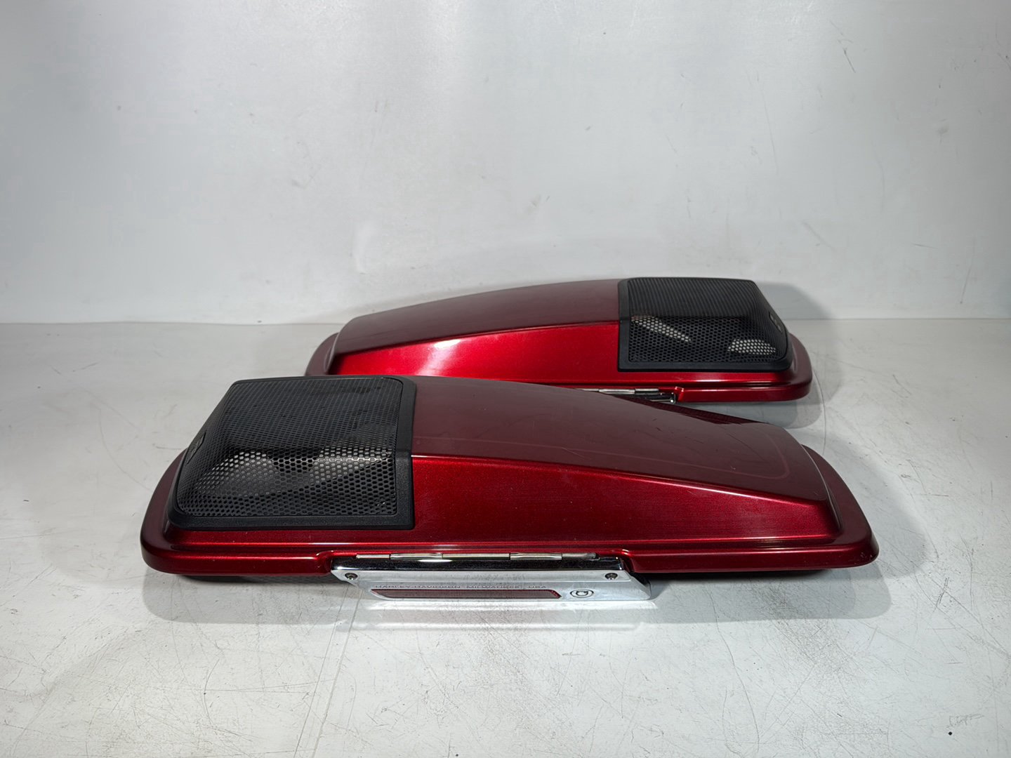 2007 - 2012 Harley-Davidson Touring Electra Glide Ultra Left & Right Saddlebag Lid Cover Caps 90756-93