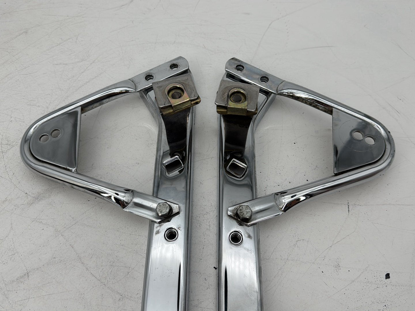 1999 - 2006 Harley-Davidson Touring Electra Glide Classic Left Right Saddlebag Fender Struts Brackets 90718-79C