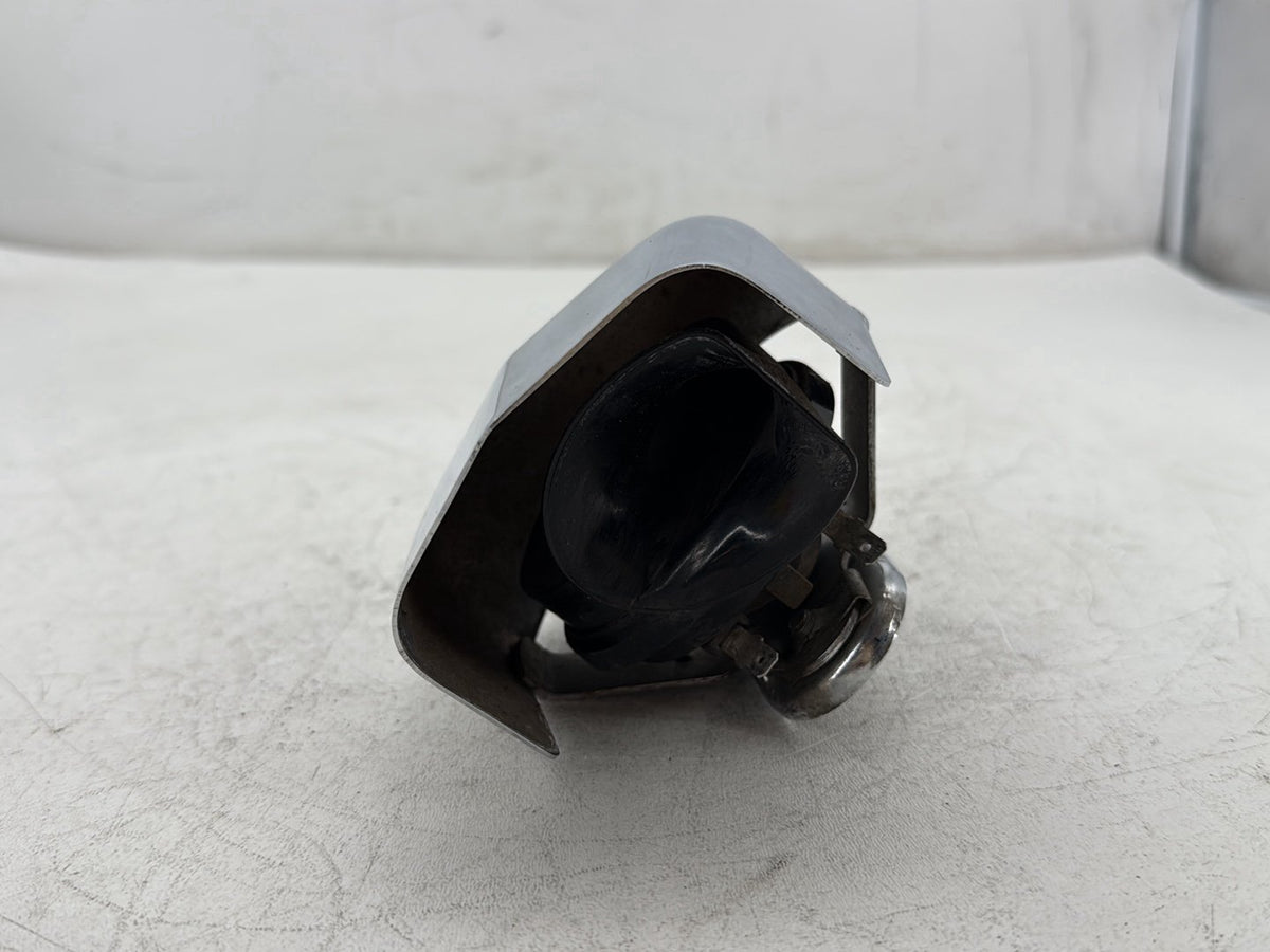 2000 Harley Electra Glide Touring Ultra OEM Horn Signal Klaxon Chrome Cover