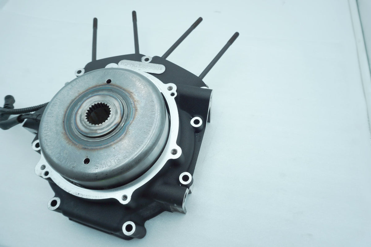 2007 - 2017 Harley-Davidson Dyna Wide Glide Crankcase Shaft Engine Motor Cover 24649-06
