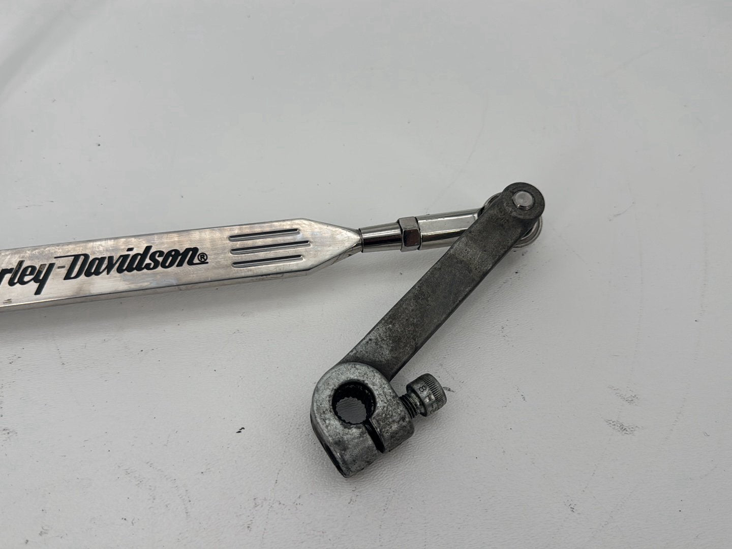 1999 - 2006 Harley-Davidson Touring Electra Glide Classic Gear Shifter Lever w/ Rod linkage 33718-82B