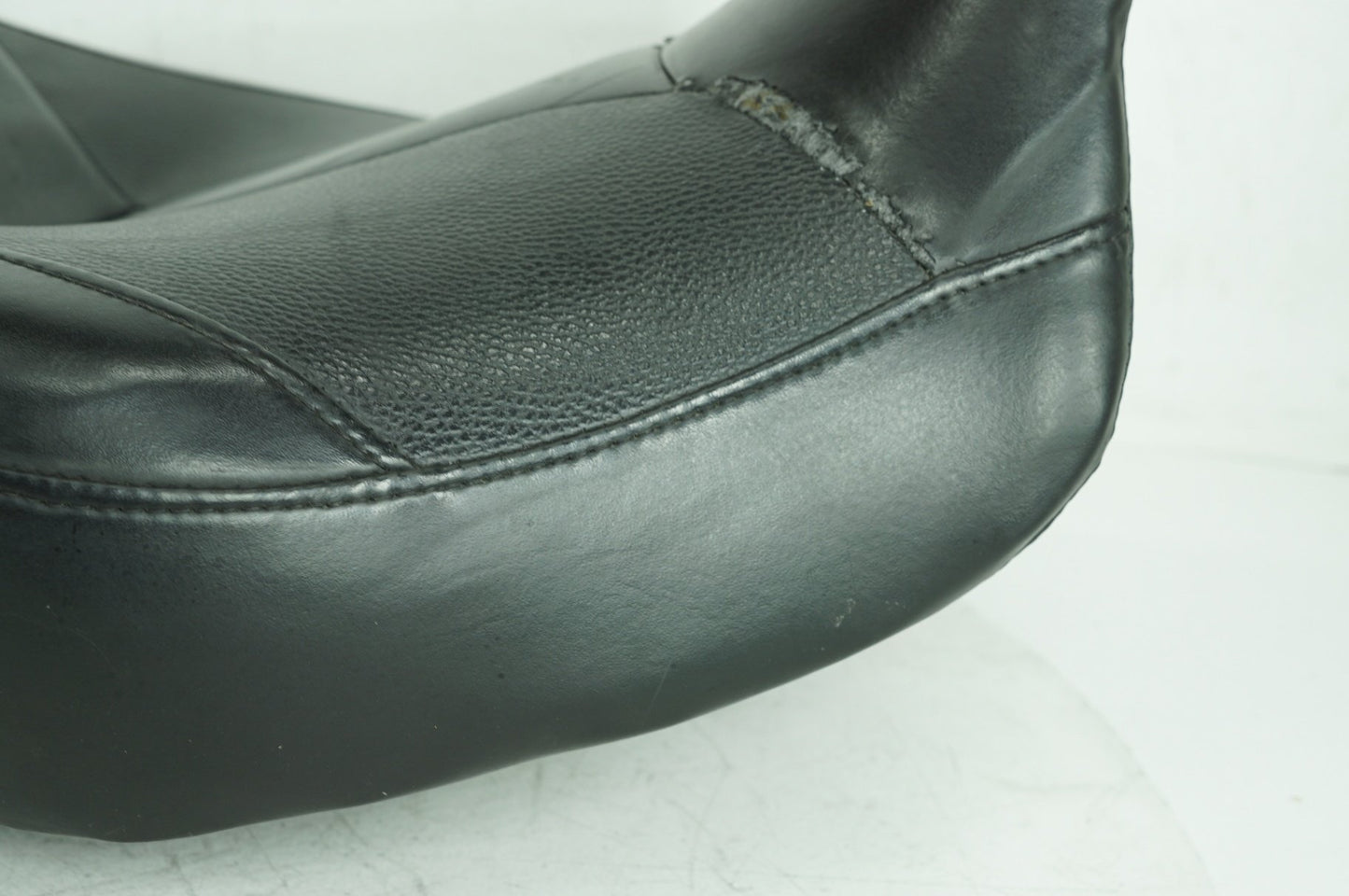 2007 - 2016 Harley-Davidson Touring CVO Electra Screamin Eagle Passenger Rider Driver Seat Saddle 52000028