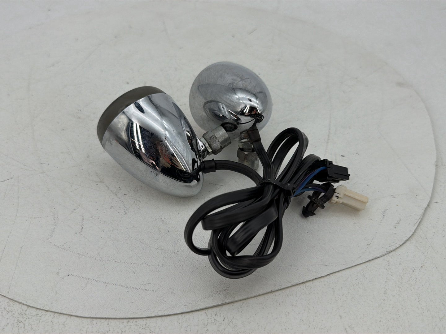 2007 - 2017 Harley-Davidson Dyna Super Glide Custom Front Left Right Turn Signal Indicators  	68972-00