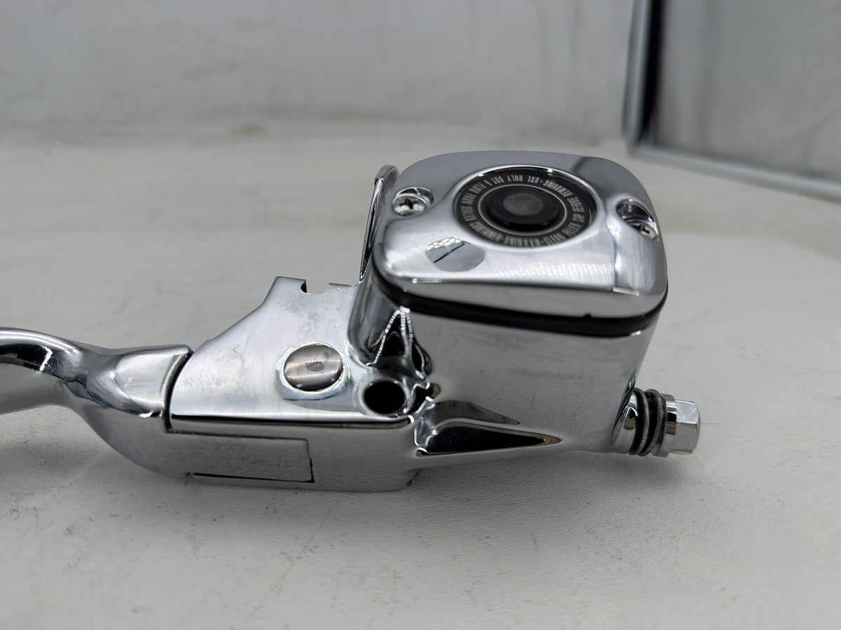 2003 Harley Electra Glide Touring OEM Front Right Brake Lever Master Cylinder