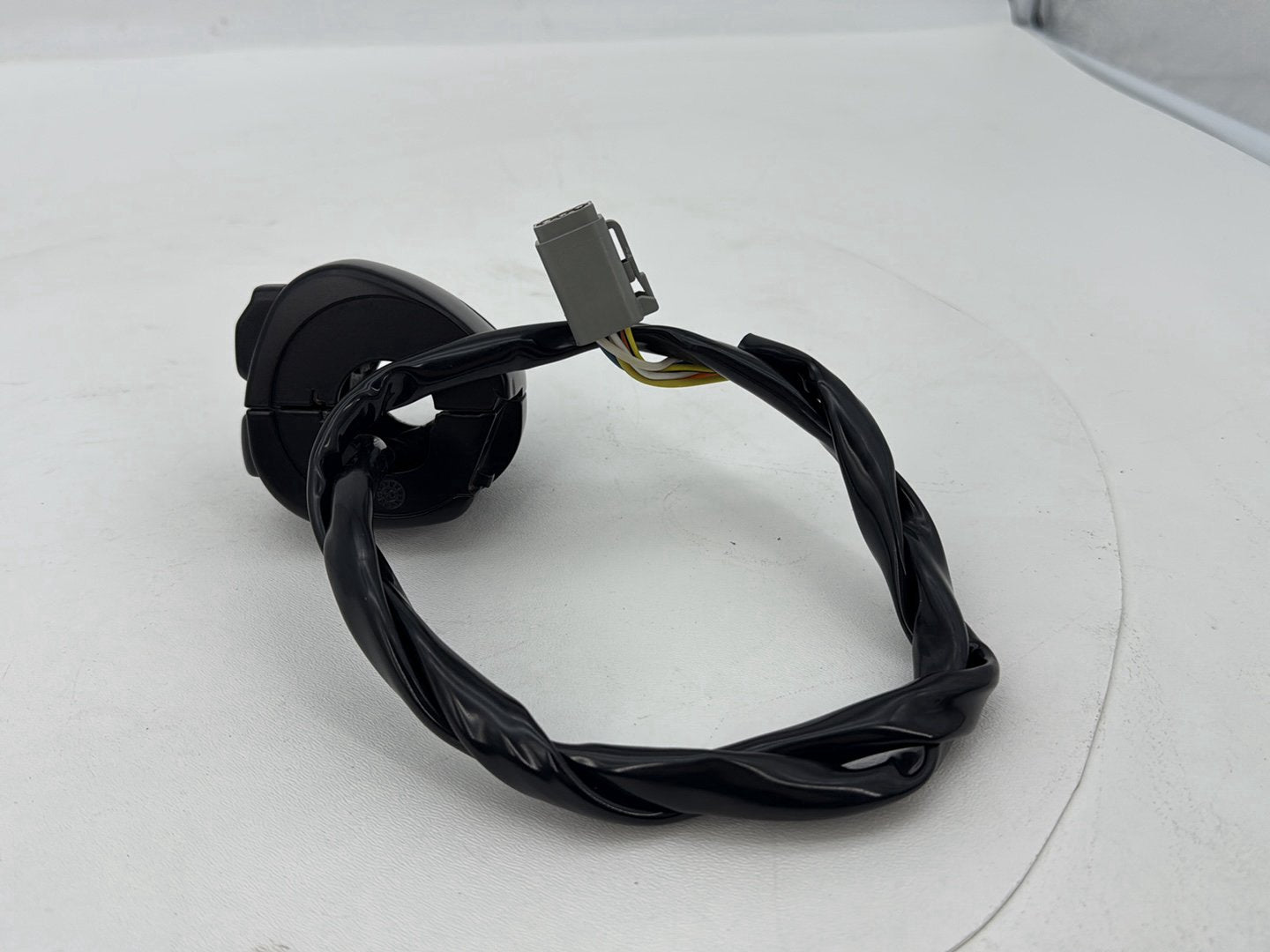 1999 - 2006 Harley-Davidson Dyna Low Rider Left Turn Signal Headlight Switches Controls 71685-06A