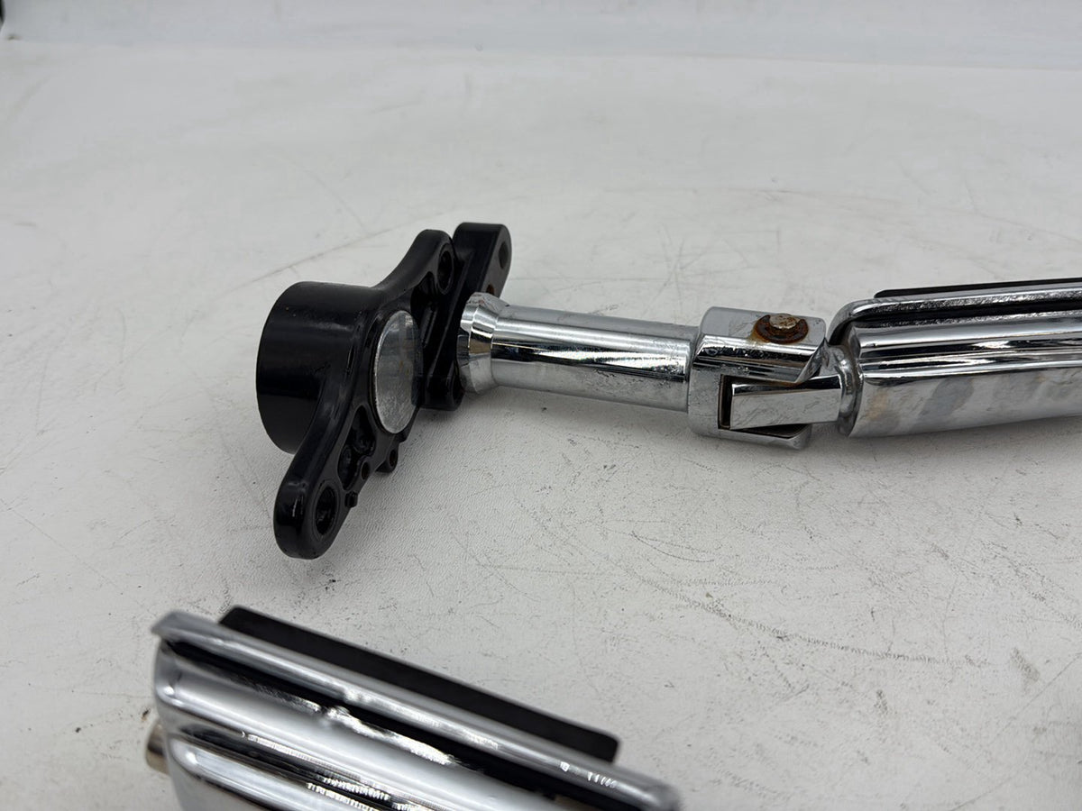 2008 Harley Touring Electra Glide Ultra OEM Passenger Left & Right Foot Pegs