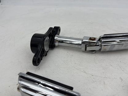 2008 Harley Touring Electra Glide Ultra OEM Passenger Left &amp; Right Foot Pegs