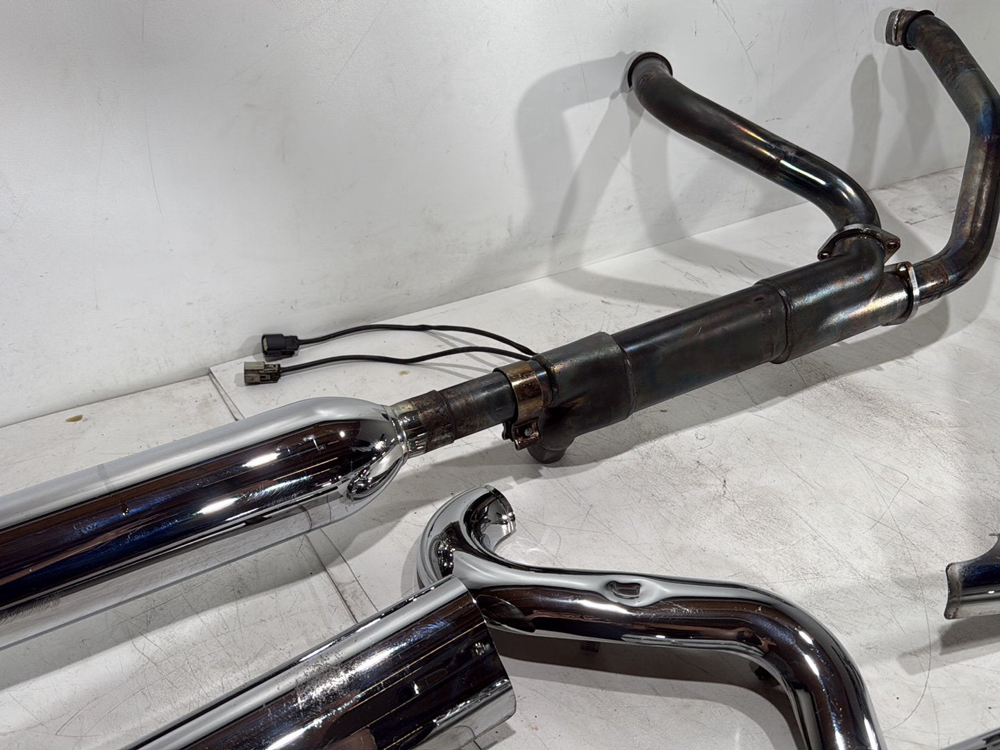 2011 Harley Street Glide Touring FLHX OEM Exhaust Header Pipes Muffler