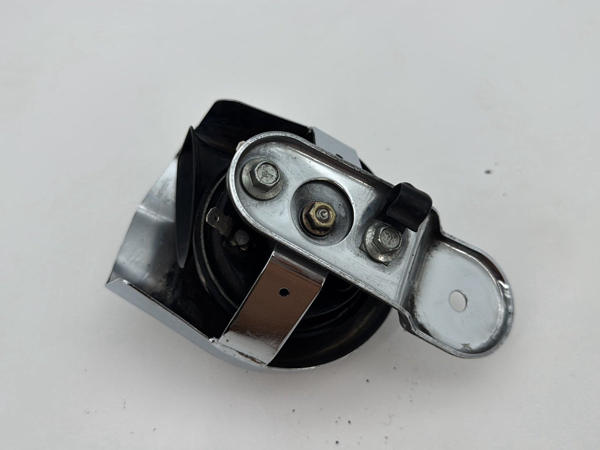 2007 Harley Softail Heritage Classic FLSTC OEM Horn Signal Klaxon Chrome Cover