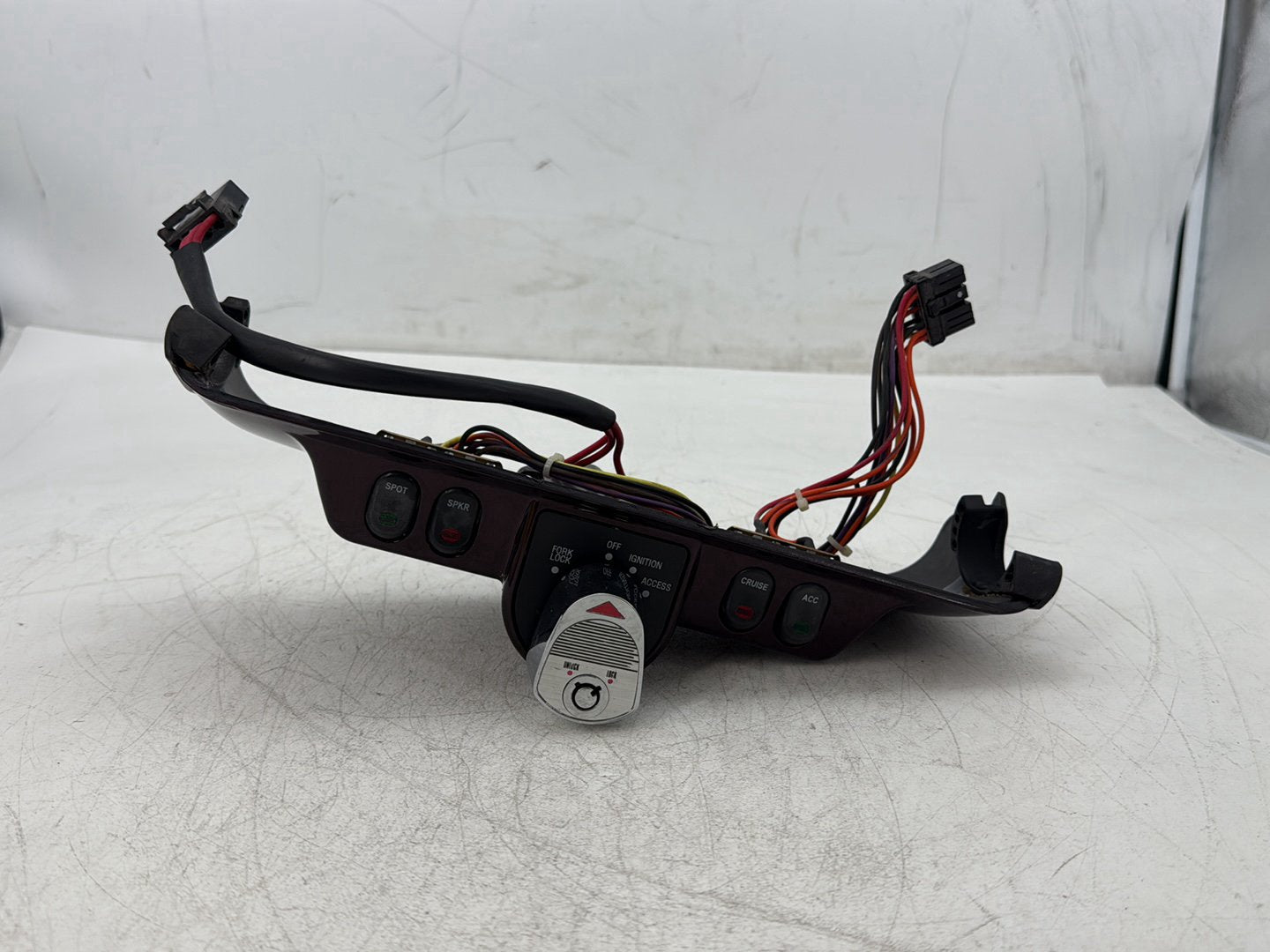 2005 Harley Electra Glide Touring Ultra FLHTCUI OEM Fuel Gas Tank Dash Console NOKey