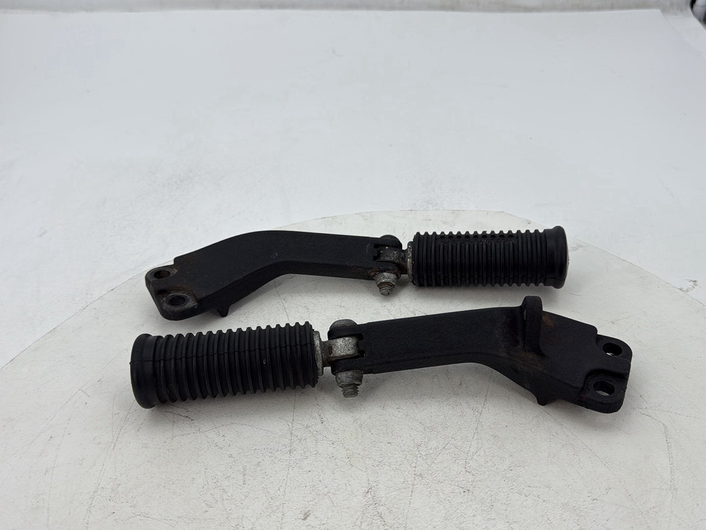 2012 Harley Dyna Fat Bob FXDF 103 OEM Passenger Left & Right Foot Pegs