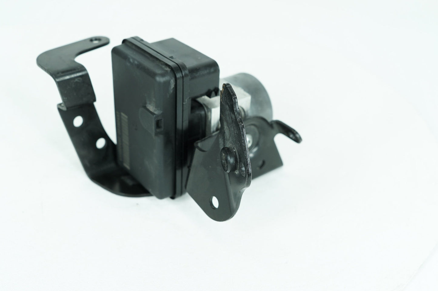 2018 - 2026 Harley-Davidson Softail Low Rider S ABS Brake Pump & Control Module 41100044C
