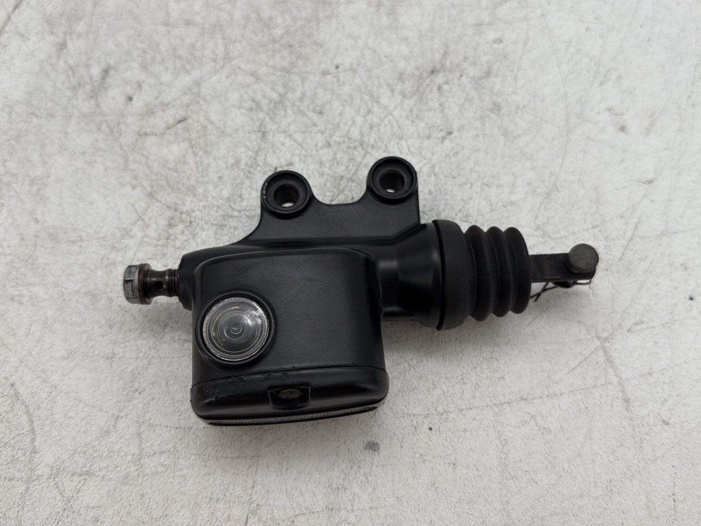 2009 Harley Street Glide Touring FLHX OEM Rear Brake Master Cylinder Reservoir