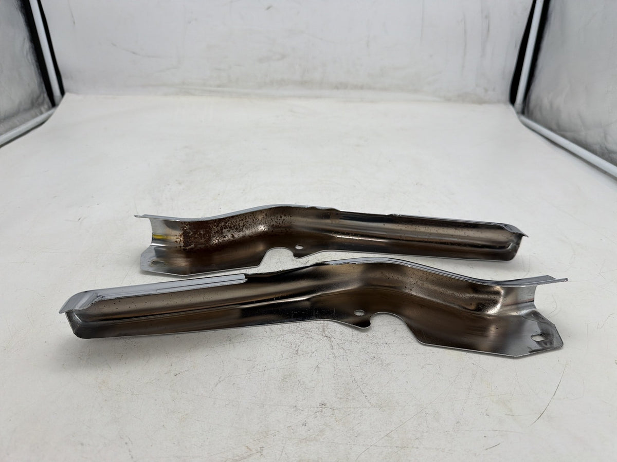 2004 Harley Electra Glide Touring Ultra OEM Rear Left Right Fender Struts Bracket