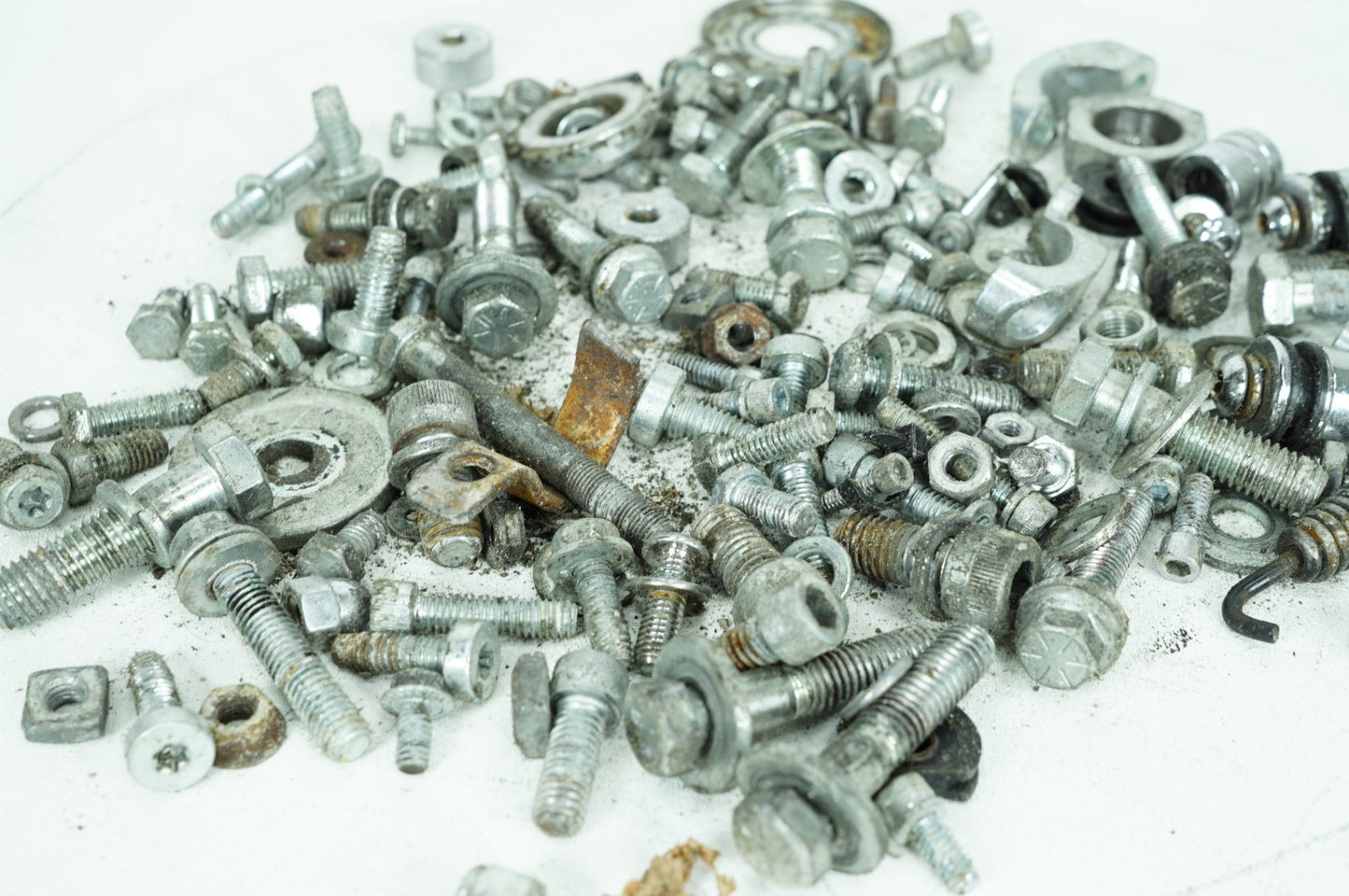 1999 - 2006 Harley-Davidson Touring Electra Glide Classic Hardware Bolts Nuts & Brackets