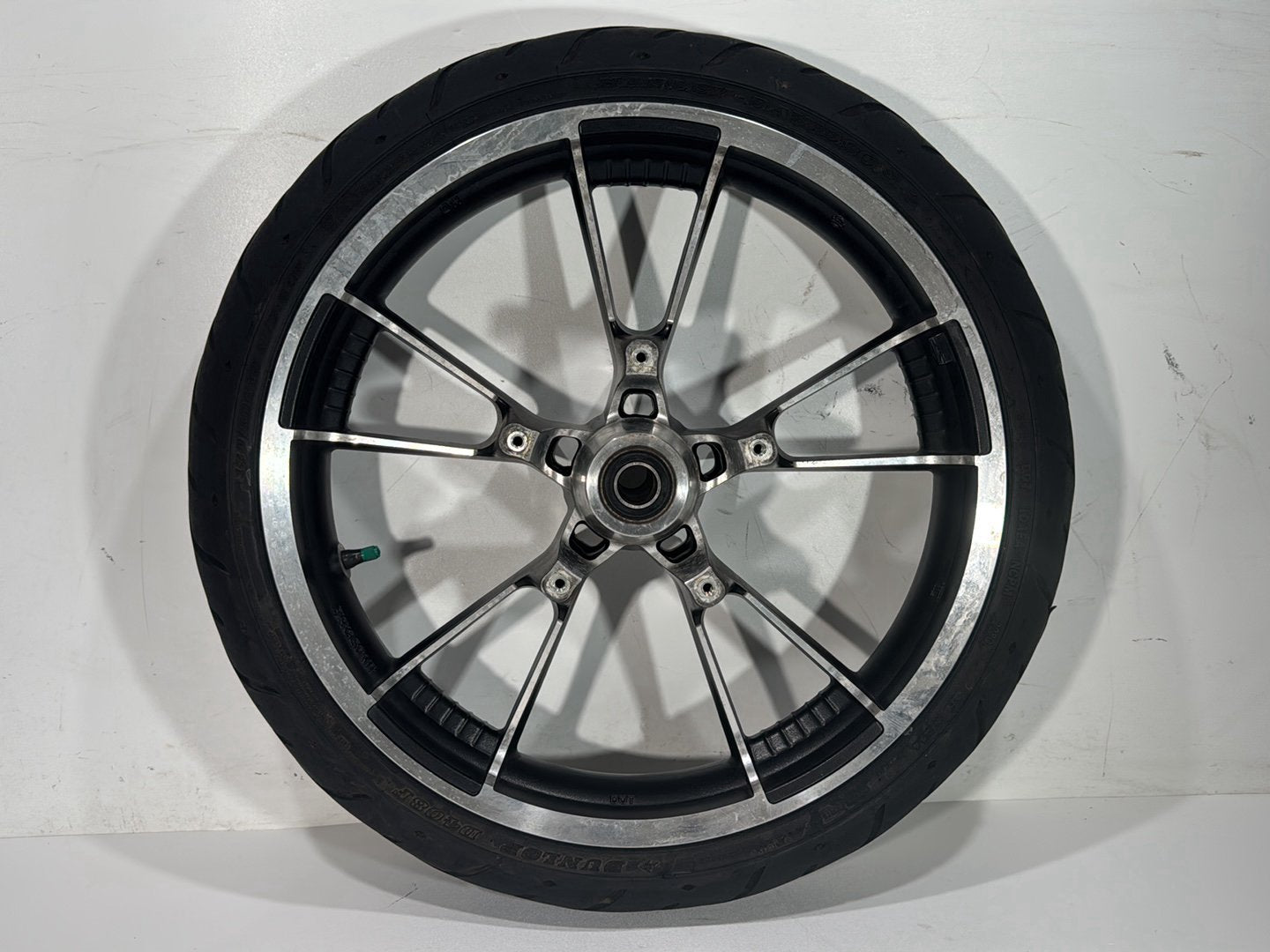 2007 Harley Street Glide Touring FLHX OEM Front Wheel Rim Tire 130/60B19