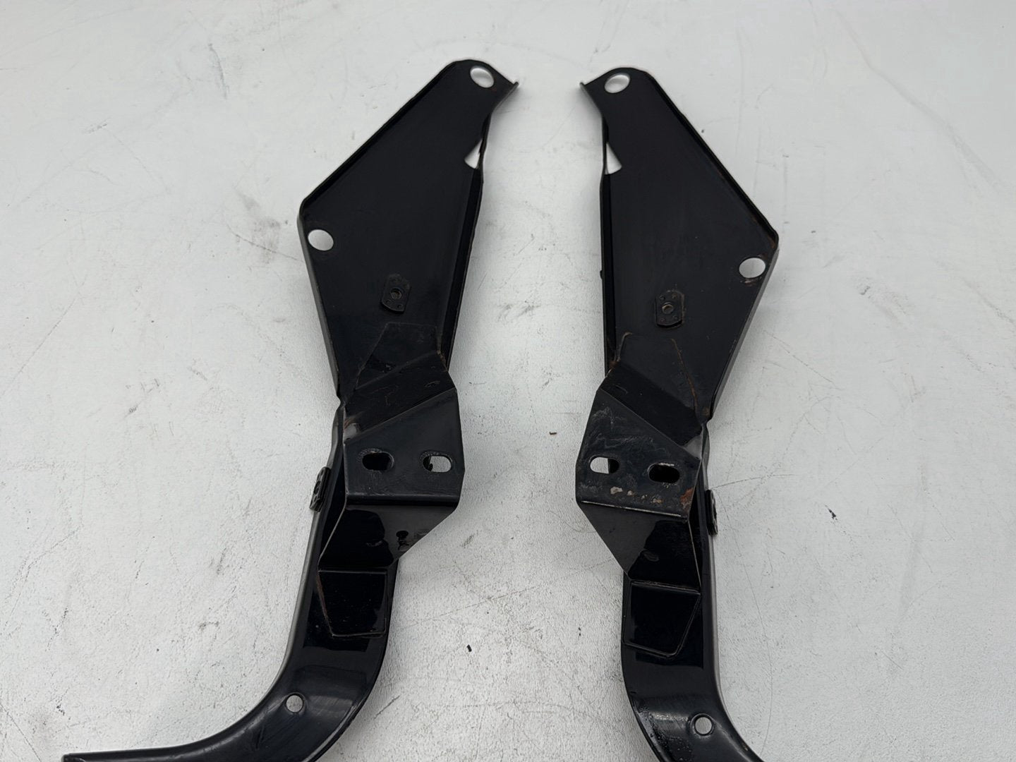 2006 Harley Touring FLHTCI Electra Glide Classic OEM Right Left Fairing Support Brackets