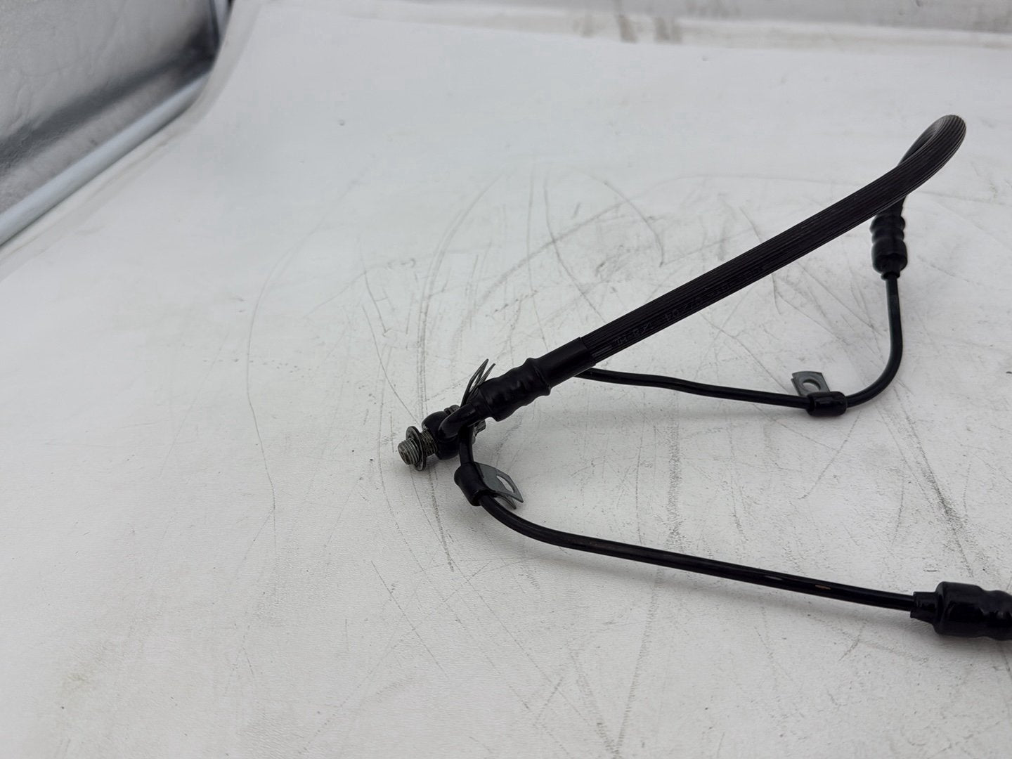 2005 Harley Heritage Softail Classic FLSTCI OEM Front Brake Hose Line Pipe