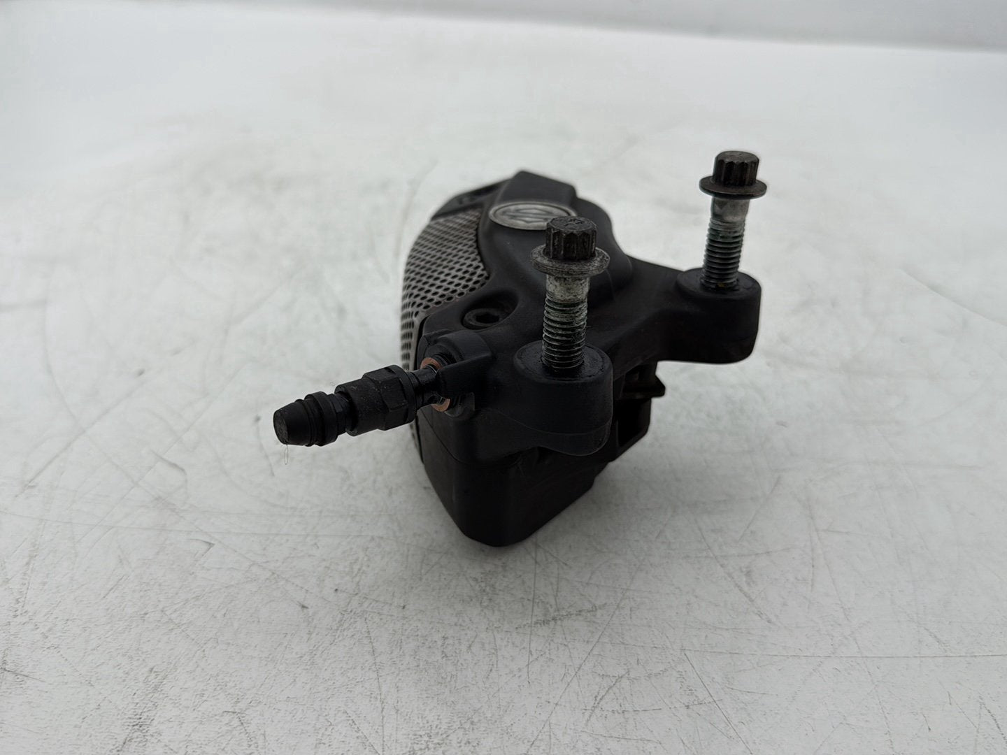 2014 Harley Street Glide Touring FLHXS OEM Front Left 1 Brake Caliper