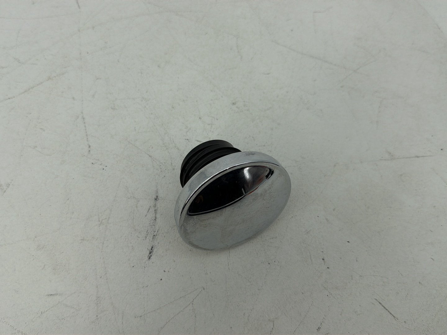 2007 - 2017 Harley-Davidson Dyna Super Glide Custom Fuel Gas Tank Cap Bushing Hub 61272-92B