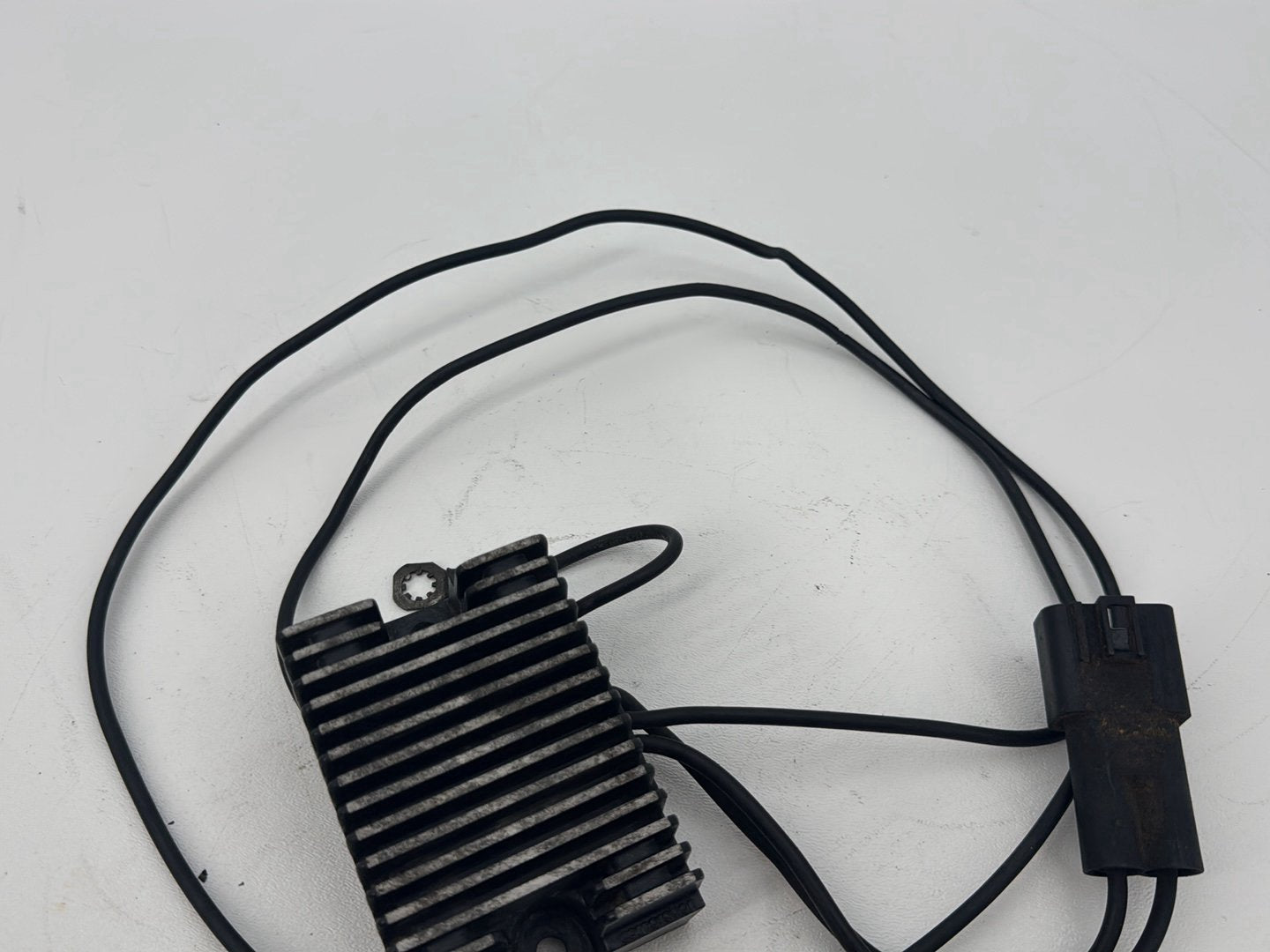 1999 - 2006 Harley-Davidson Dyna Low Rider Voltage Regulator Rectifier