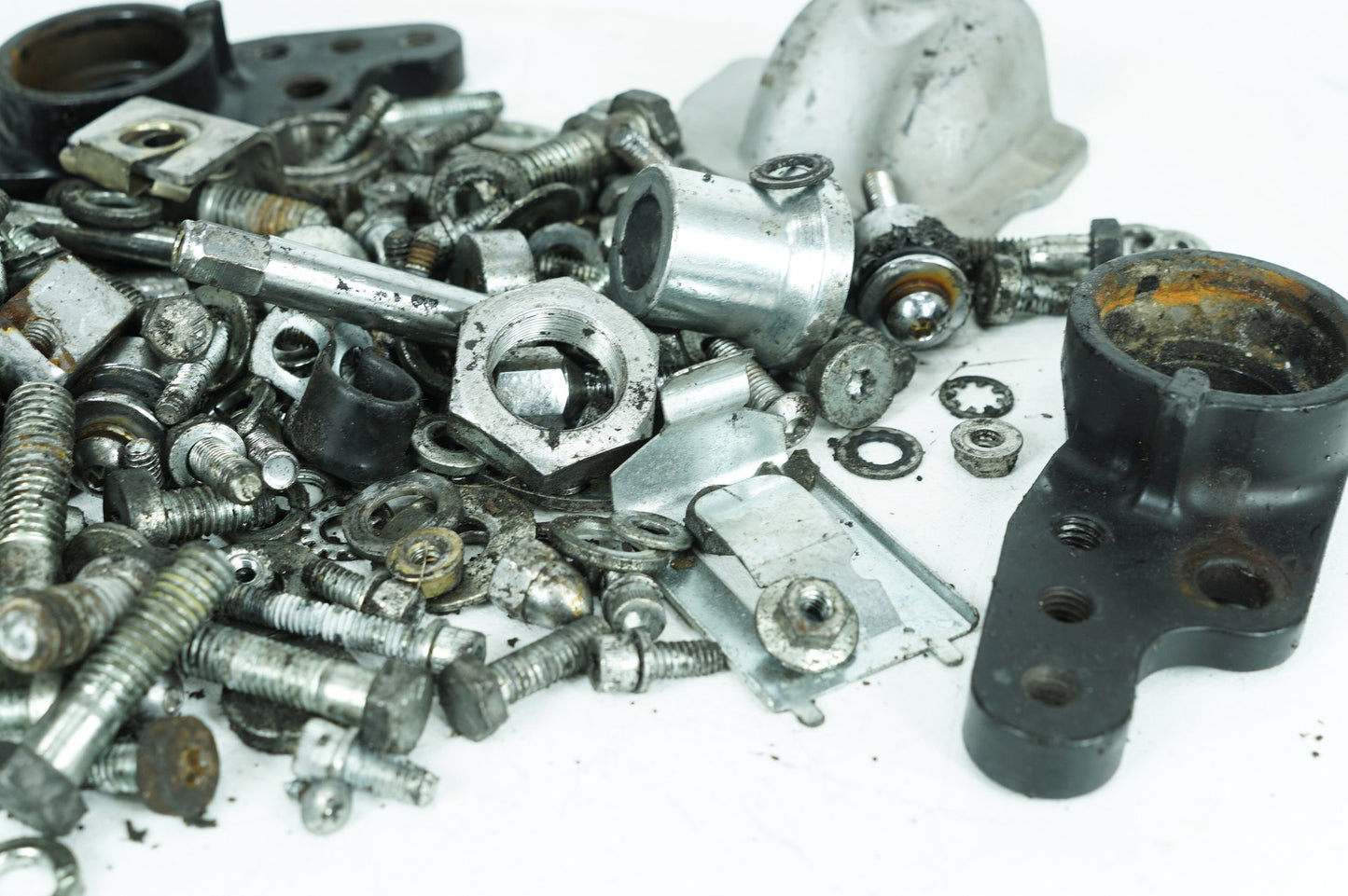 1999 - 2006 Harley-Davidson Touring Electra Glide Classic Hardware Bolts Nuts & Brackets