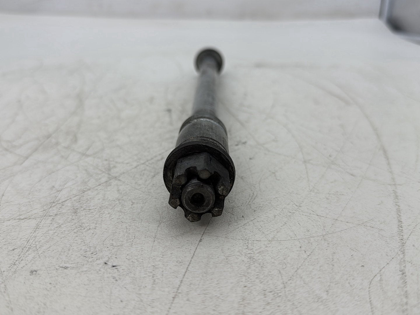 2000 Harley Touring FLHTCUI Electra Glide Ultra OEM Rear Wheel Axle Bolt Shaft