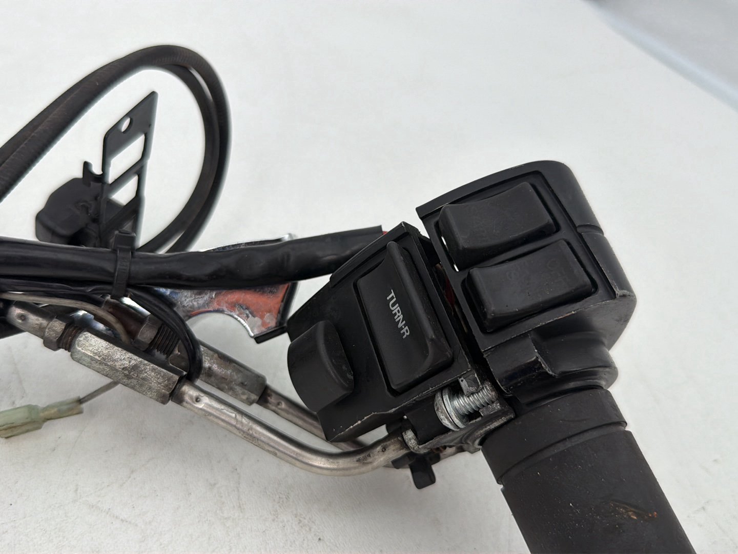 1984 - 1998 Harley-Davidson Touring Electra Glide Classic Right Engine Start Kill Switches Controls 71589-92