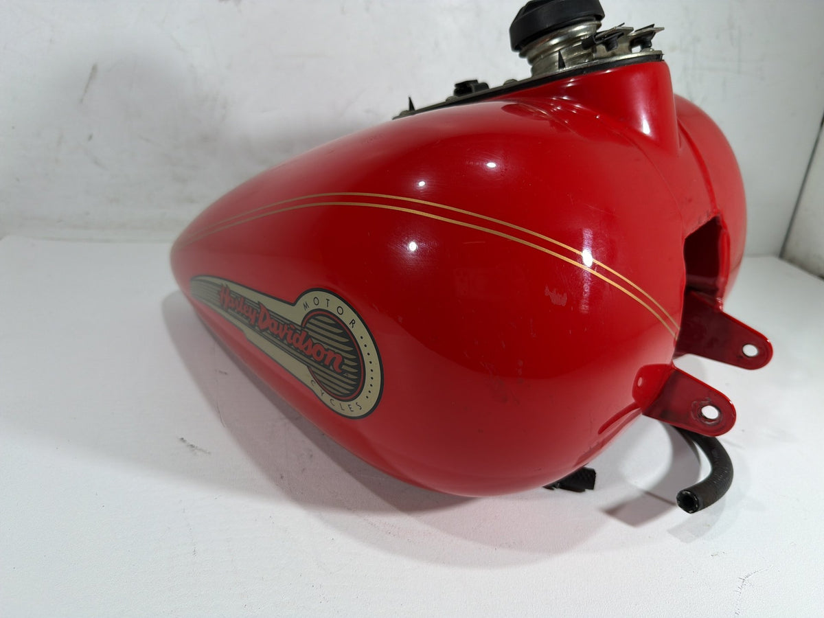 2004 Harley Electra Glide Touring Fuel Gas Tank Gasoline Reservoir w/ Fuel Pump