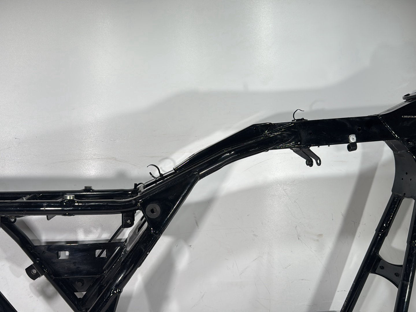 2005 Harley Electra Glide Touring Ultra FLHTCUI OEM Body Main Frame Chassis SLVG