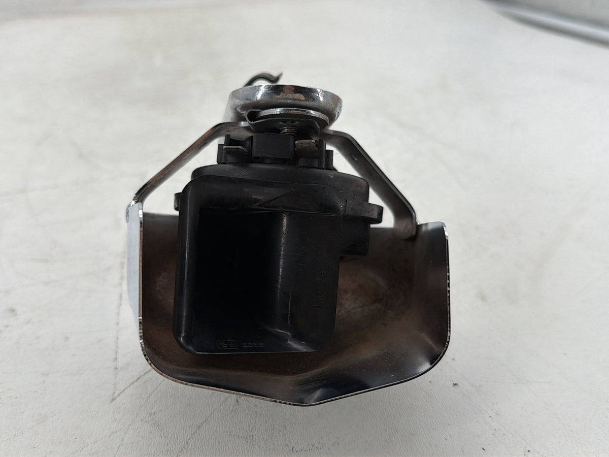 2007 Harley Electra Glide Touring Ultra OEM Horn Signal Klaxon Chrome Cover