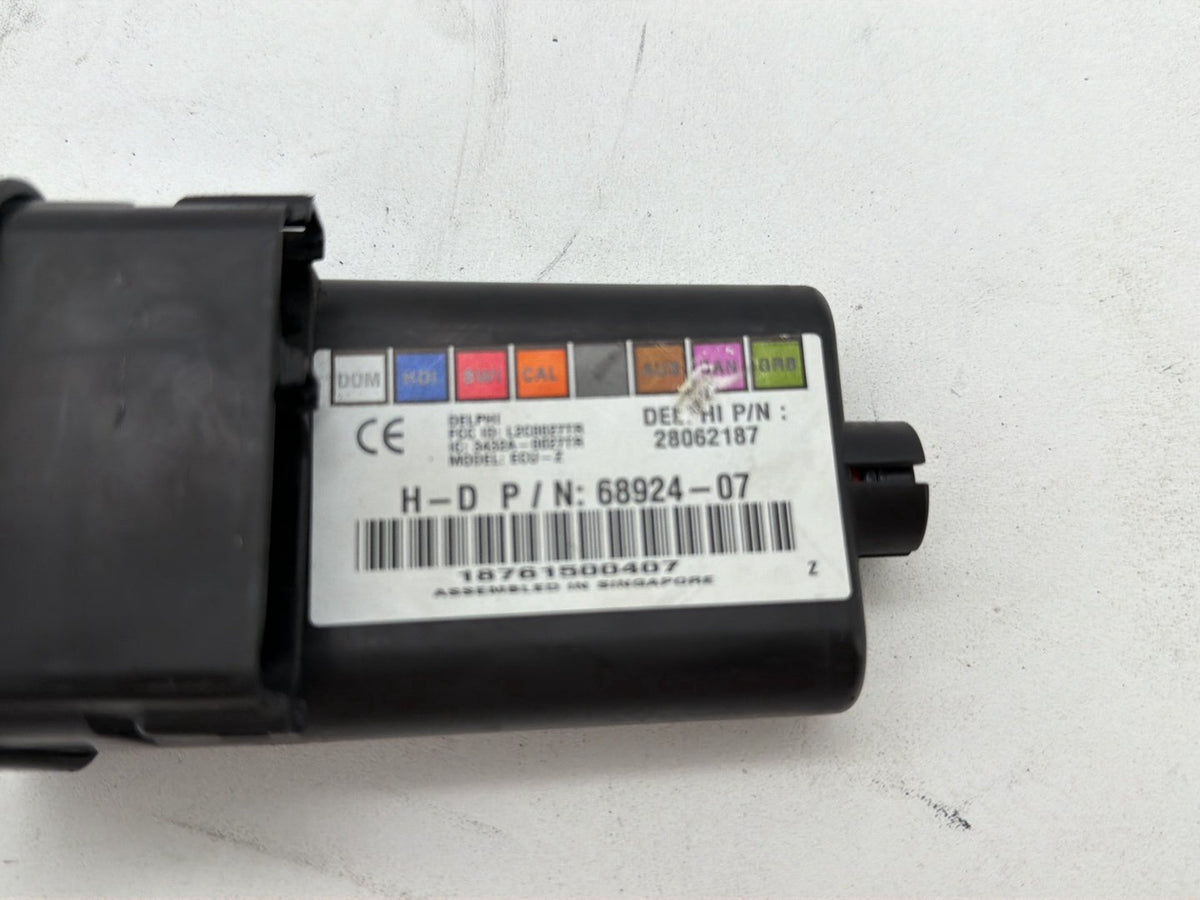 2007 Harley Street Glide Touring FLHX OEM Turn Signal Security Module TSSM
