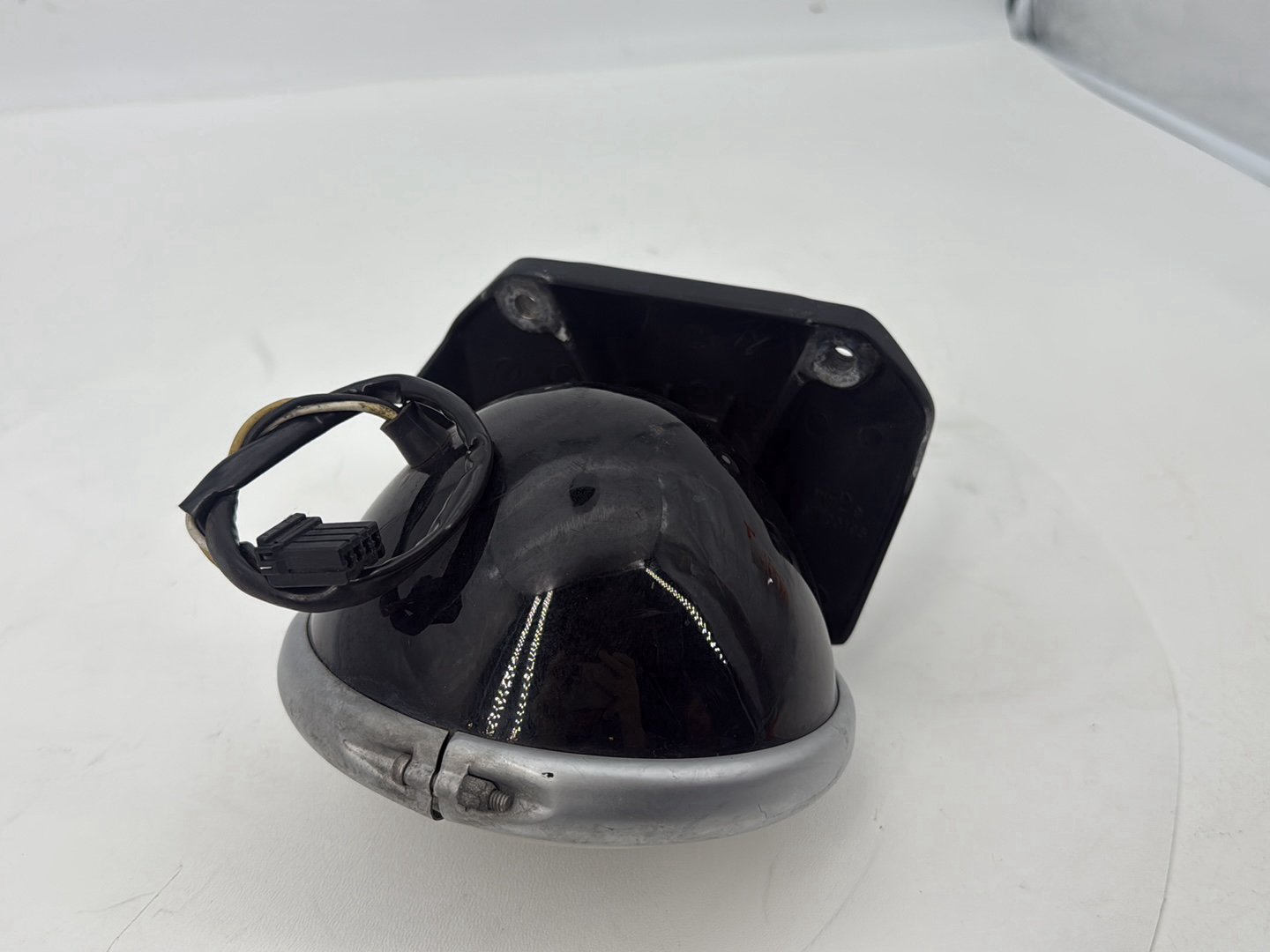 2004 - 2022 Harley-Davidson Sportster 1200 Nightster Headlight Headlamp Head Light Halogen 69774-07A