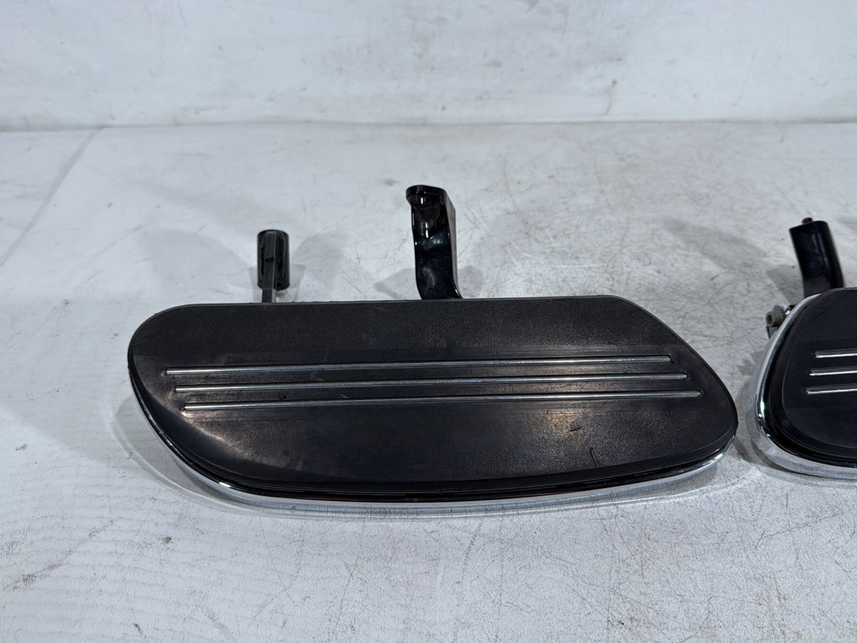 2011 Harley Road Glide Touring FLTRX OEM Left Right Driver Floorboard Foot Rest