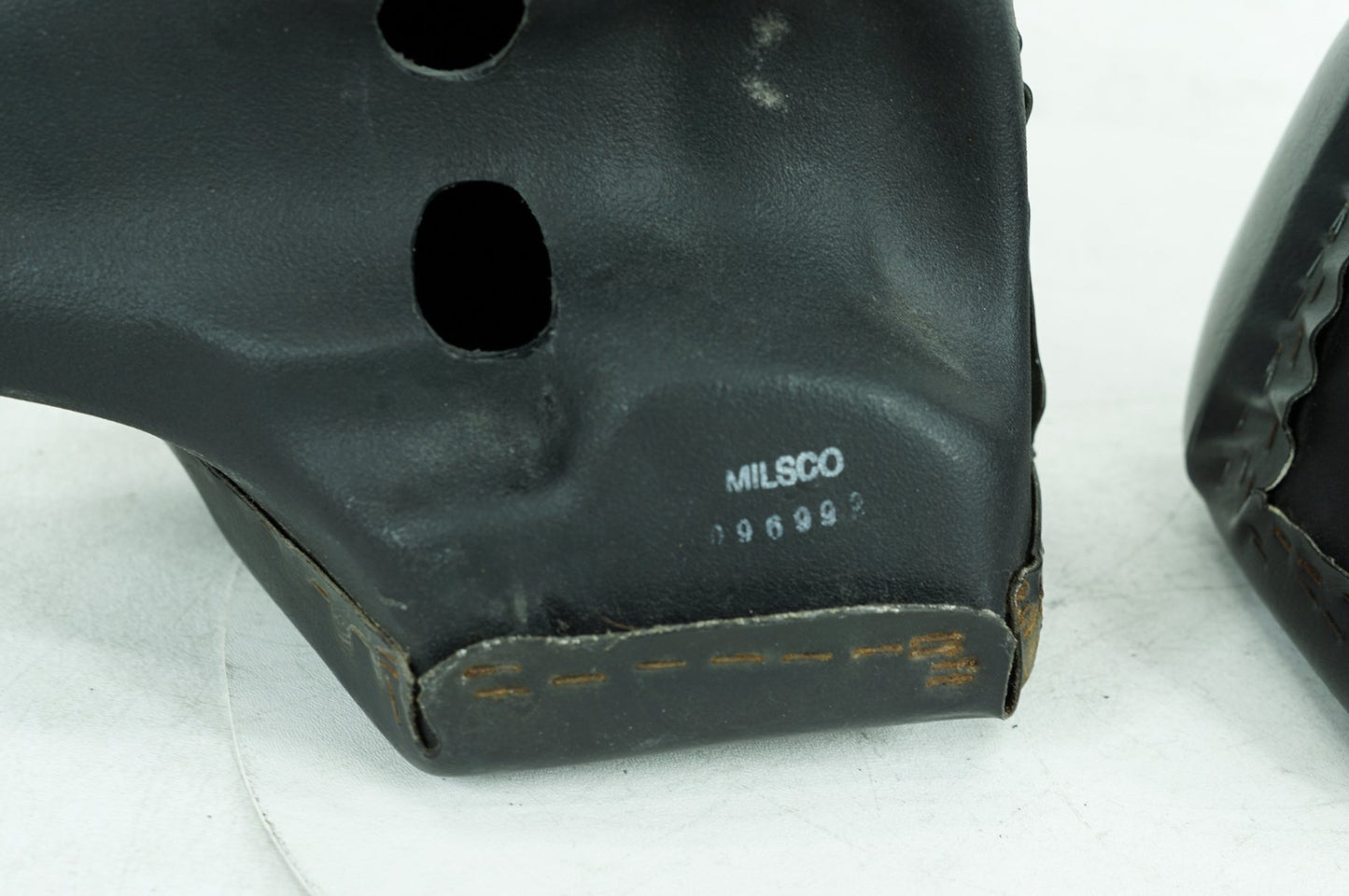 1997 Harley-Davidson Touring FLHTCUI - Storage Media Compartment Glove Box PN:  	58683-89B