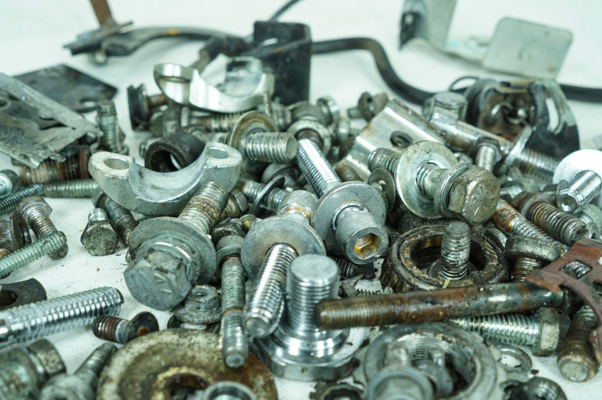 2007 Harley-Davidson Touring FLHTCUI - Hardware Bolts Nuts & Brackets