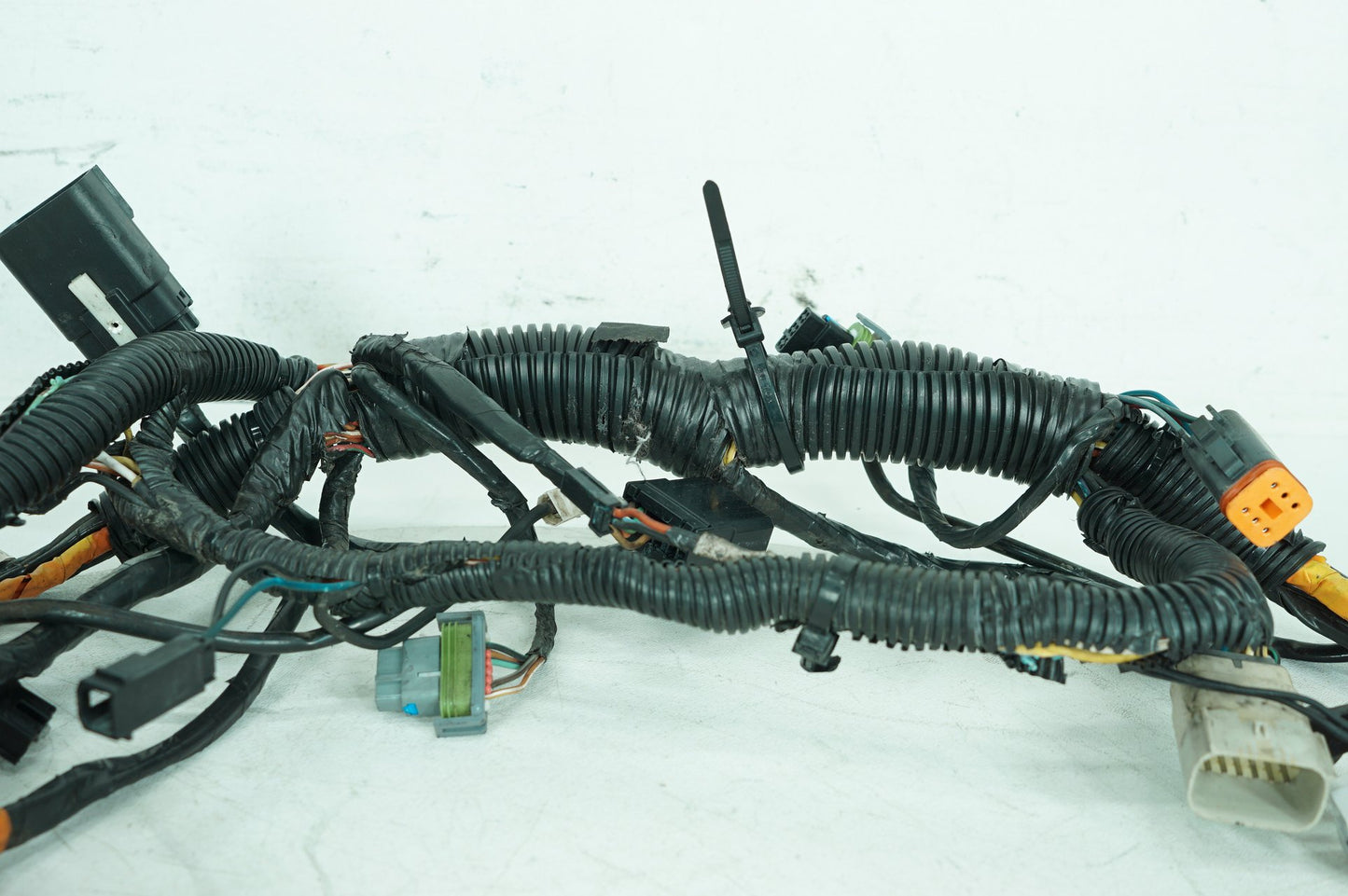 2007 - 2012 Harley-Davidson Touring Electra Glide Ultra Front Sub Wiring Harness Loom Interconnect 70232-10