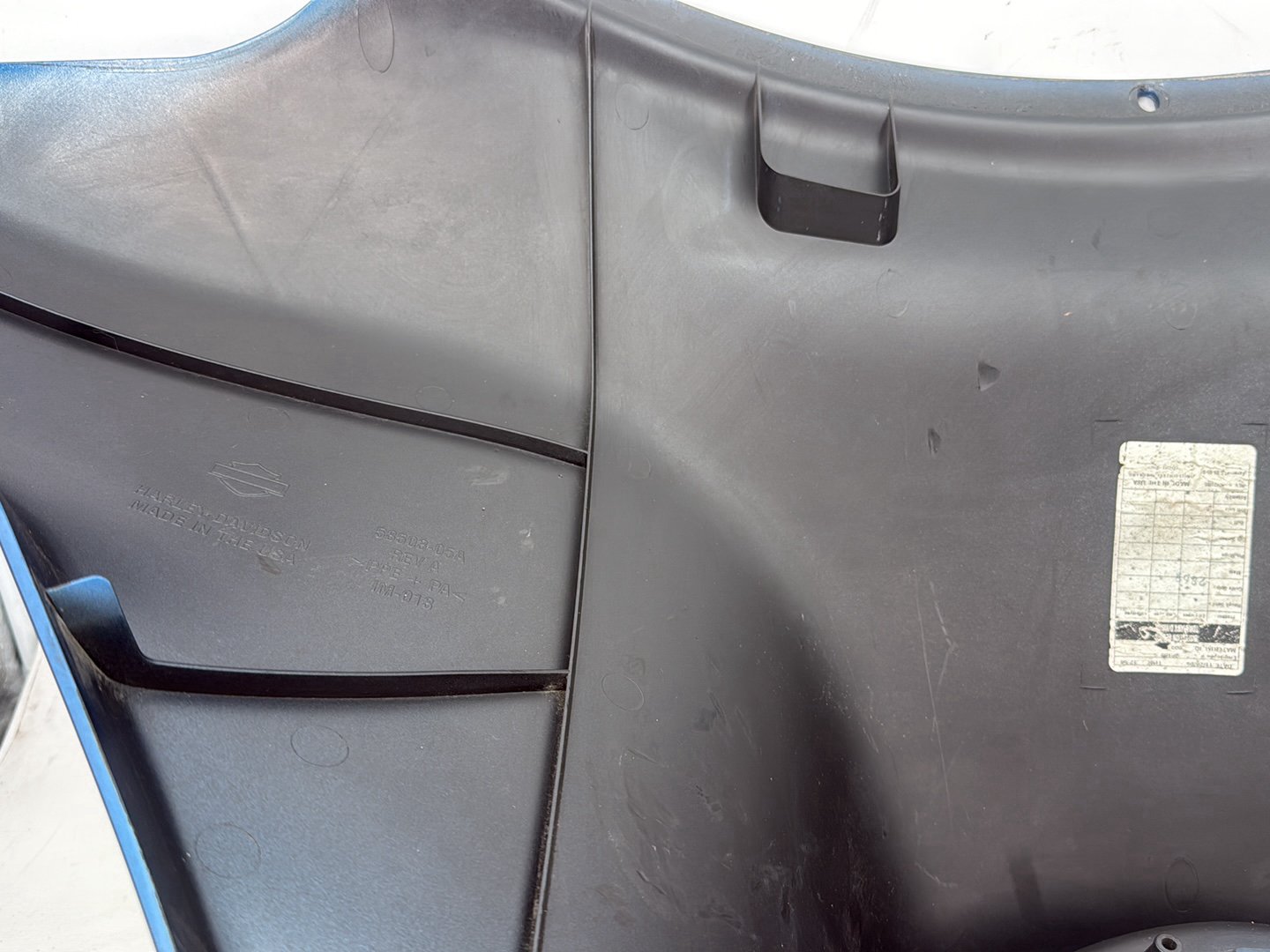 2006 Harley Electra Glide Touring Classic FLHTCI OEM Front Outer Batwing Fairing Cover