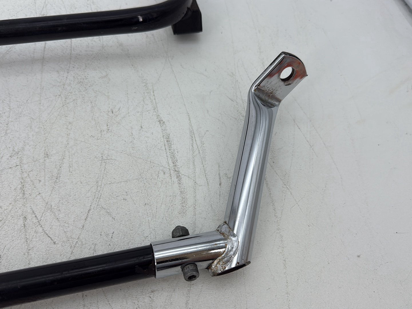 00 Harley Touring Electra Glide Ultra OEM Rear Left Right Saddlebag Guard Rails