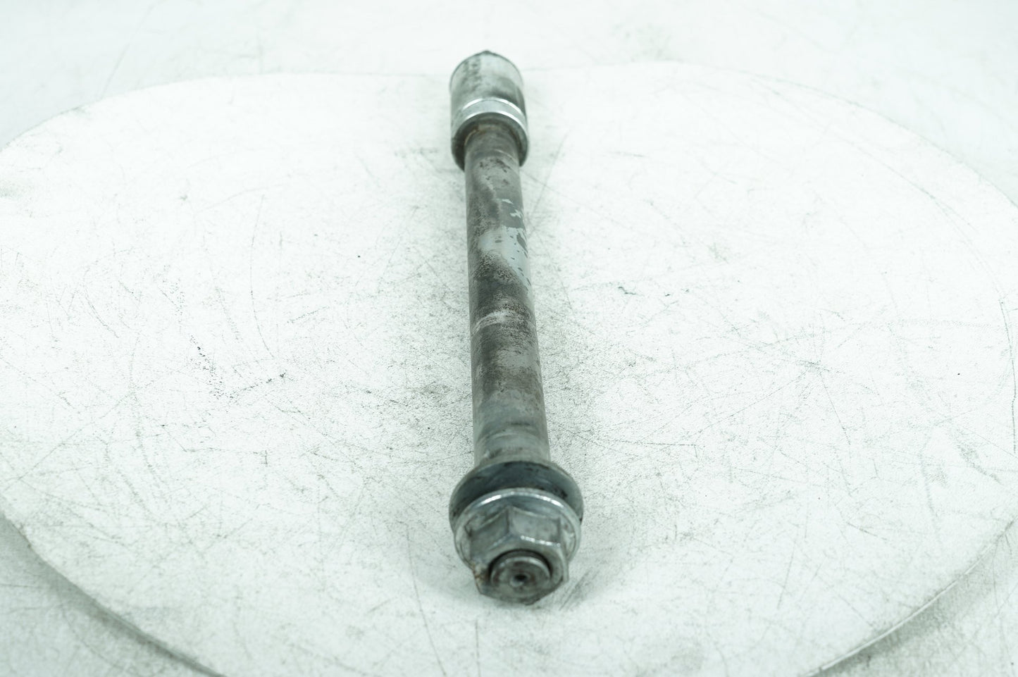 1999 - 2006 Harley-Davidson Dyna Super Glide Rear Wheel Axle Bolt Shaft  	41114-06
