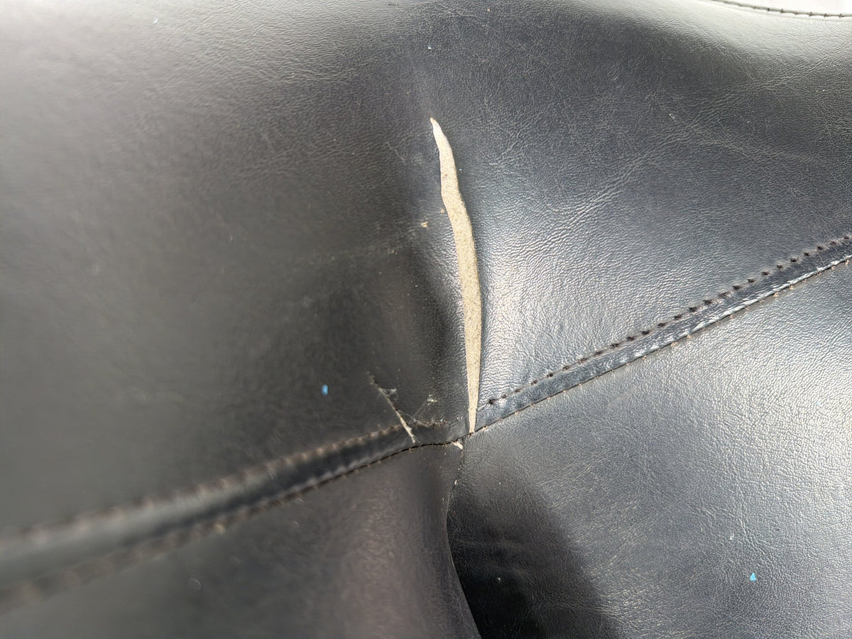 2010 Harley Electra Glide Touring Ultra OEM Passenger Rider Driver Seat Saddle