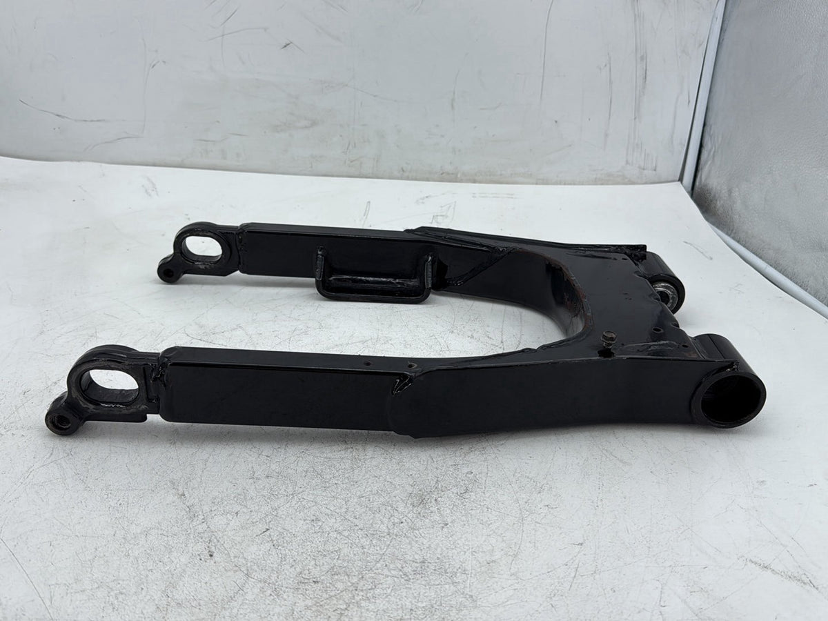 2007 Harley Road King Touring FLHR OEM Rear Fork Swingarm Swing Arm