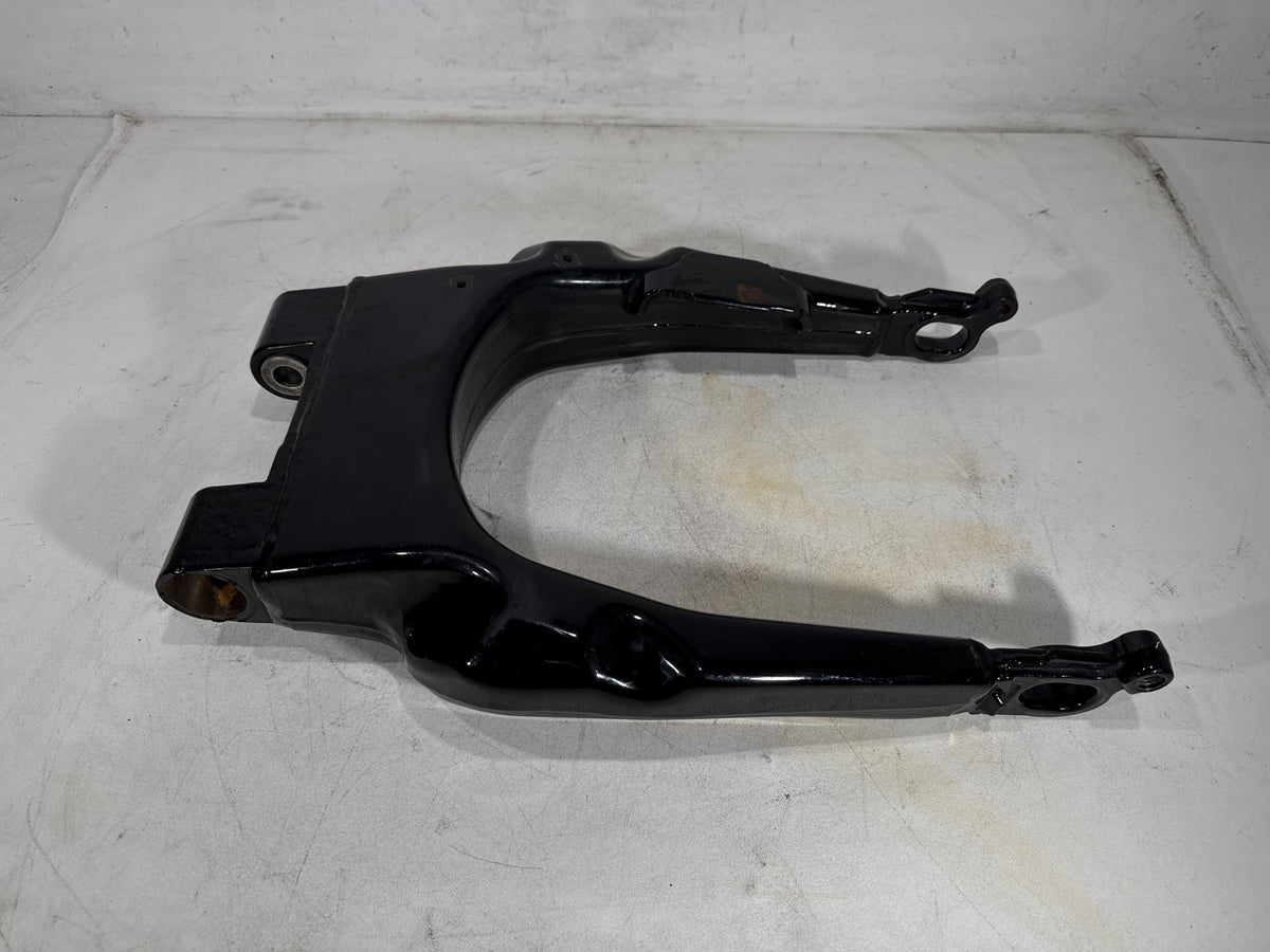 2011 Harley Electra Glide Touring Ultra OEM Rear Fork Swingarm Swing Arm