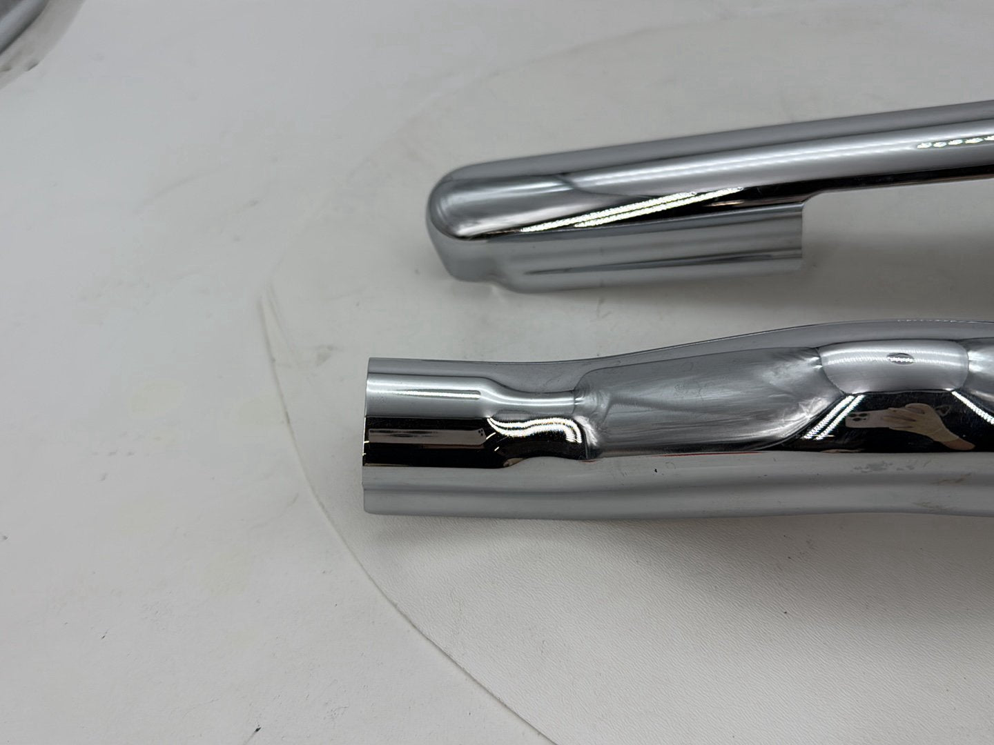 2007 Harley Street Glide Touring FLHX OEM Rear Left Right Fender Struts Bracket