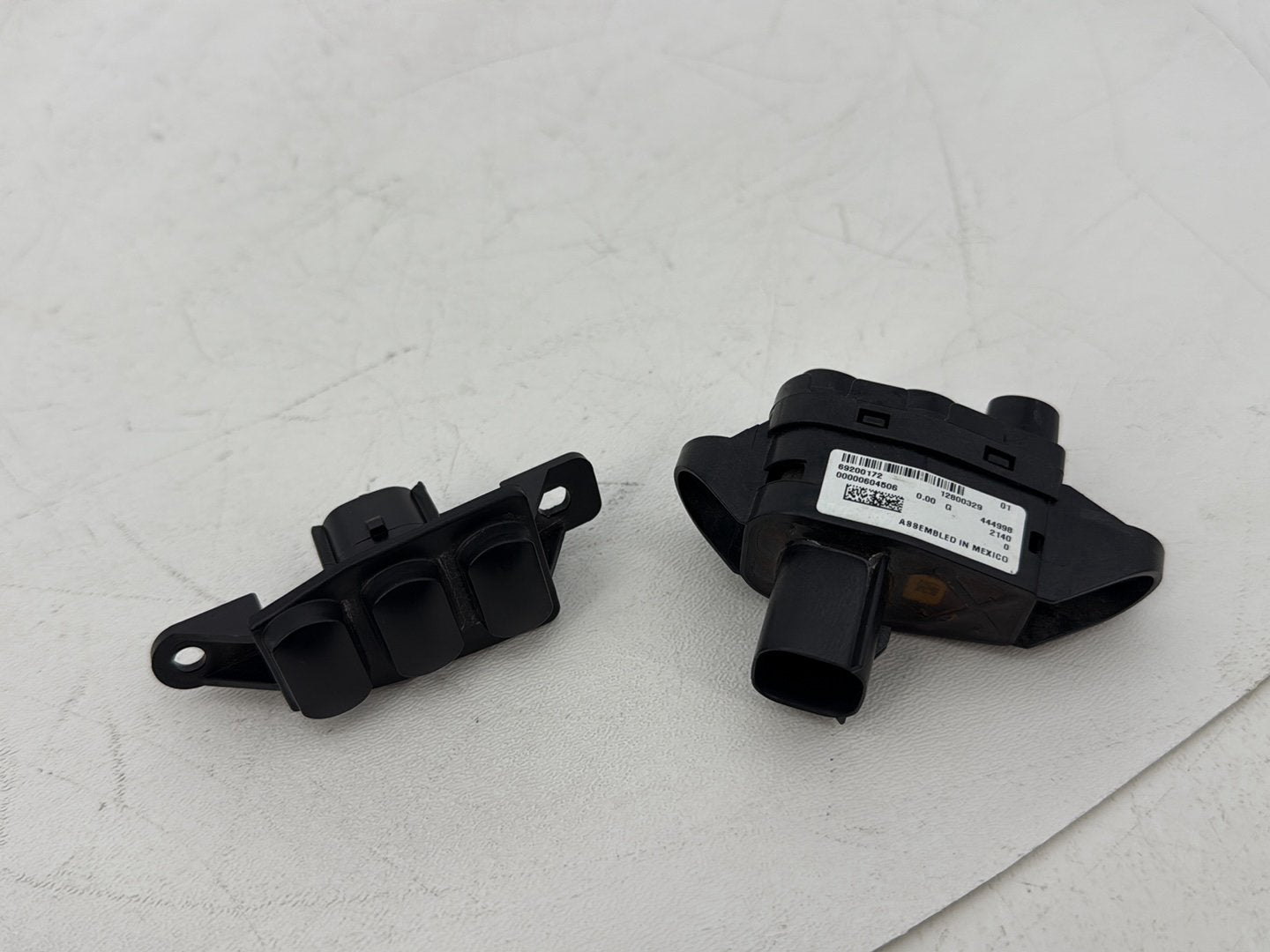 2019 - 2023 Harley-Davidson Touring Street Glide Headlight Washer Switch 69200172