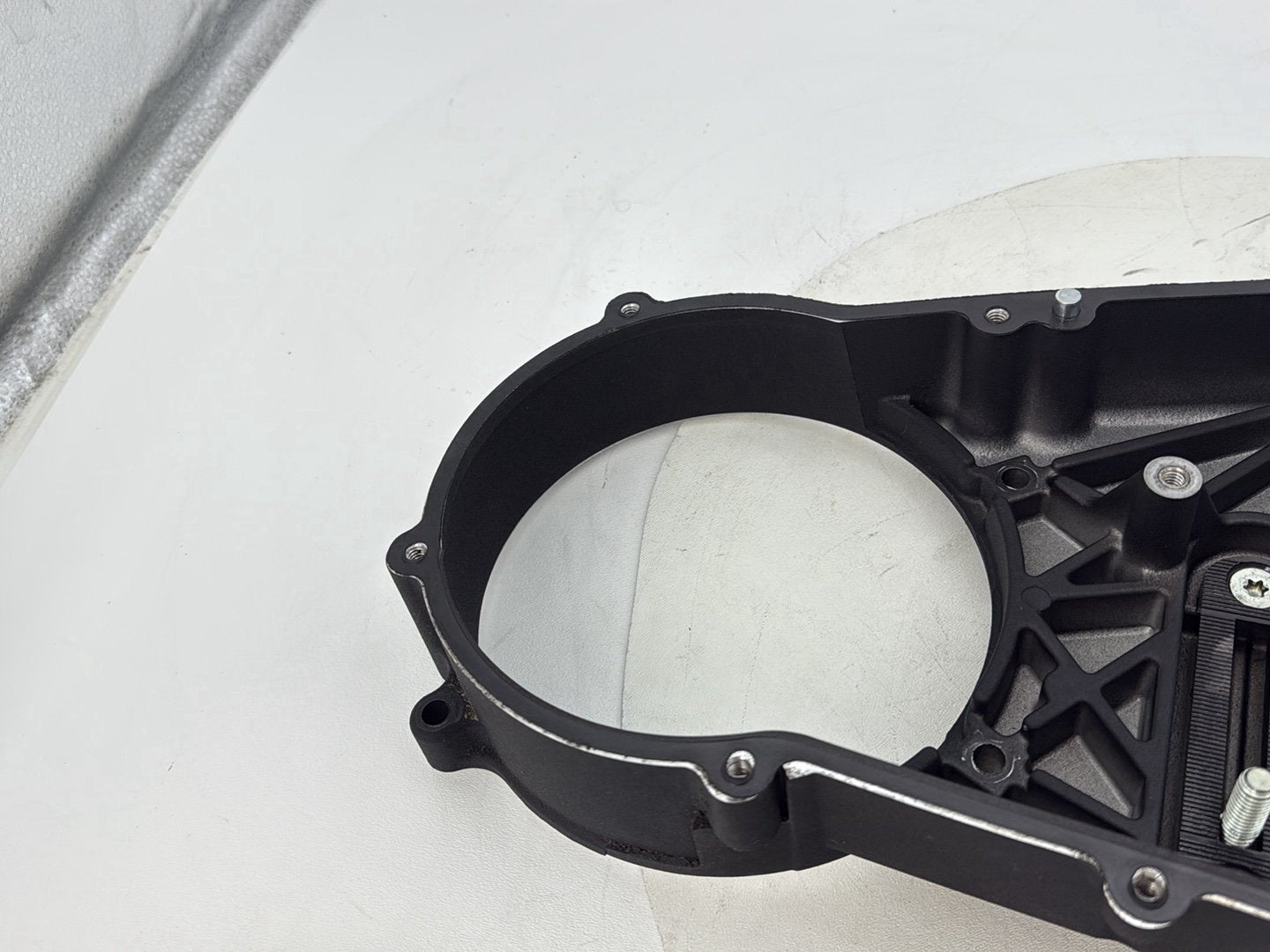 2004 Harley Softail FLSTC Heritage Classic OEM Inner Primary Clutch Cover