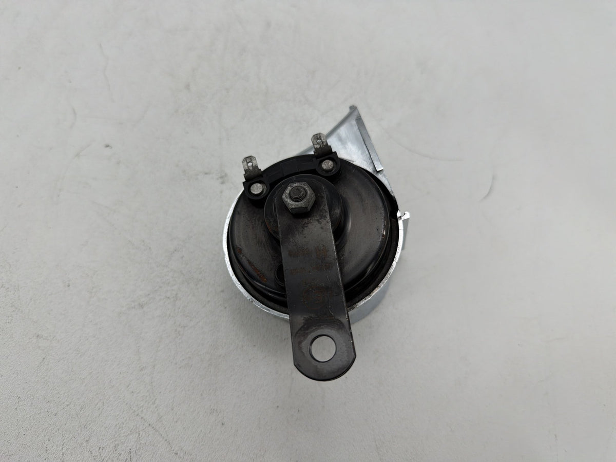 2011 Harley Electra Glide Touring Ultra OEM Signal Horn Klaxon Beep
