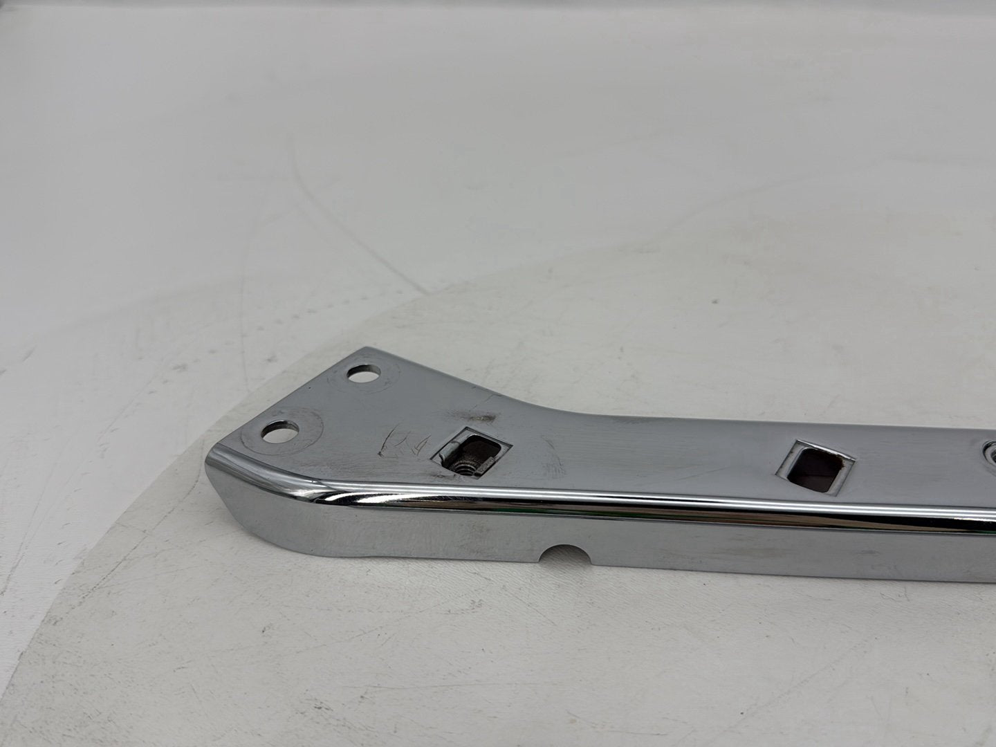 1999 - 2006 Harley-Davidson Touring CVO Screamin Eagle Road King Rear Left & Right Saddlebag Fender Support 90718-79C
