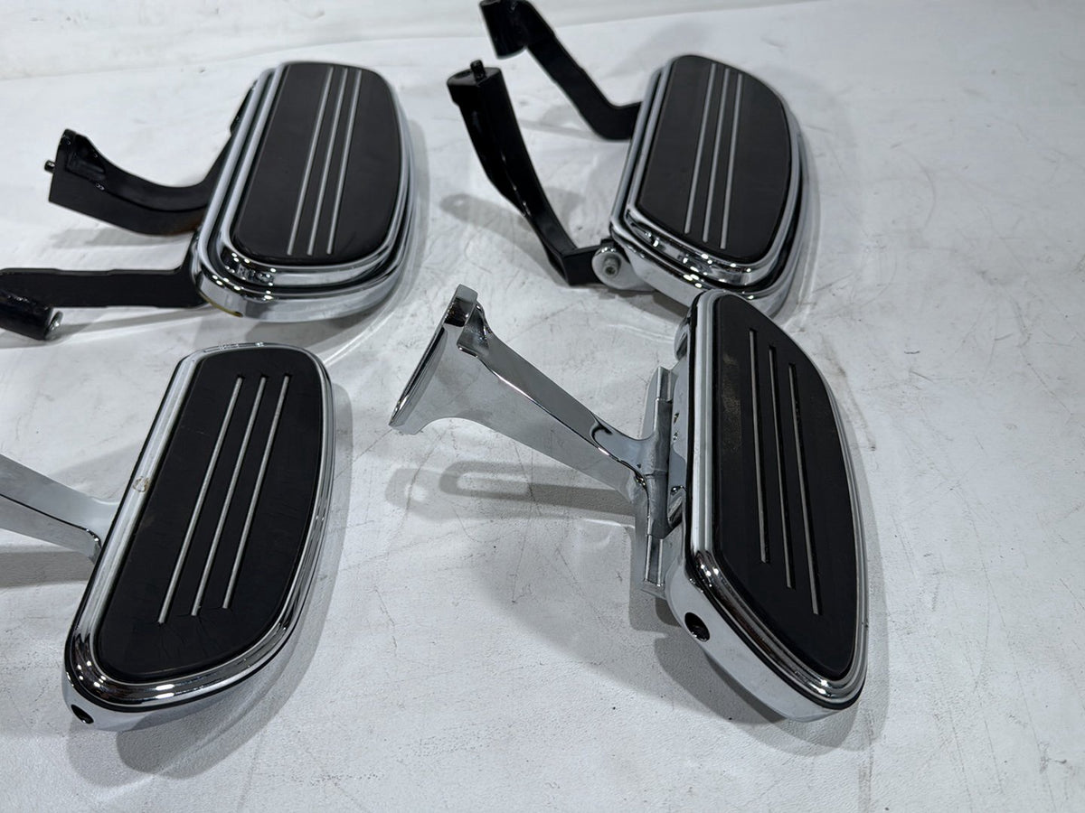 10 Harley Street Glide Touring OEM Left Right Driver & Pass Floorboard Foot Rest