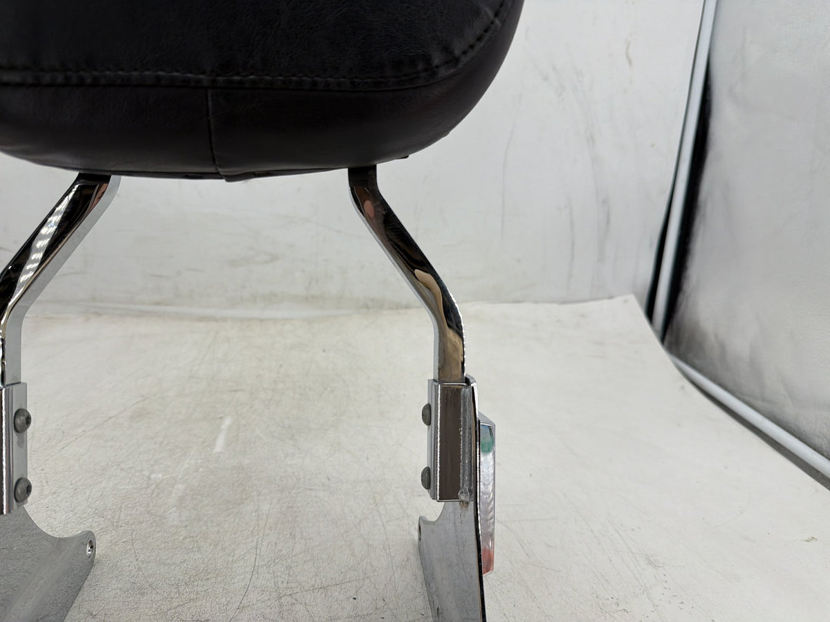 2004 Harley Heritage Softail Classic OEM Rear Sissy Bar w/ Backrest Cushion Pad